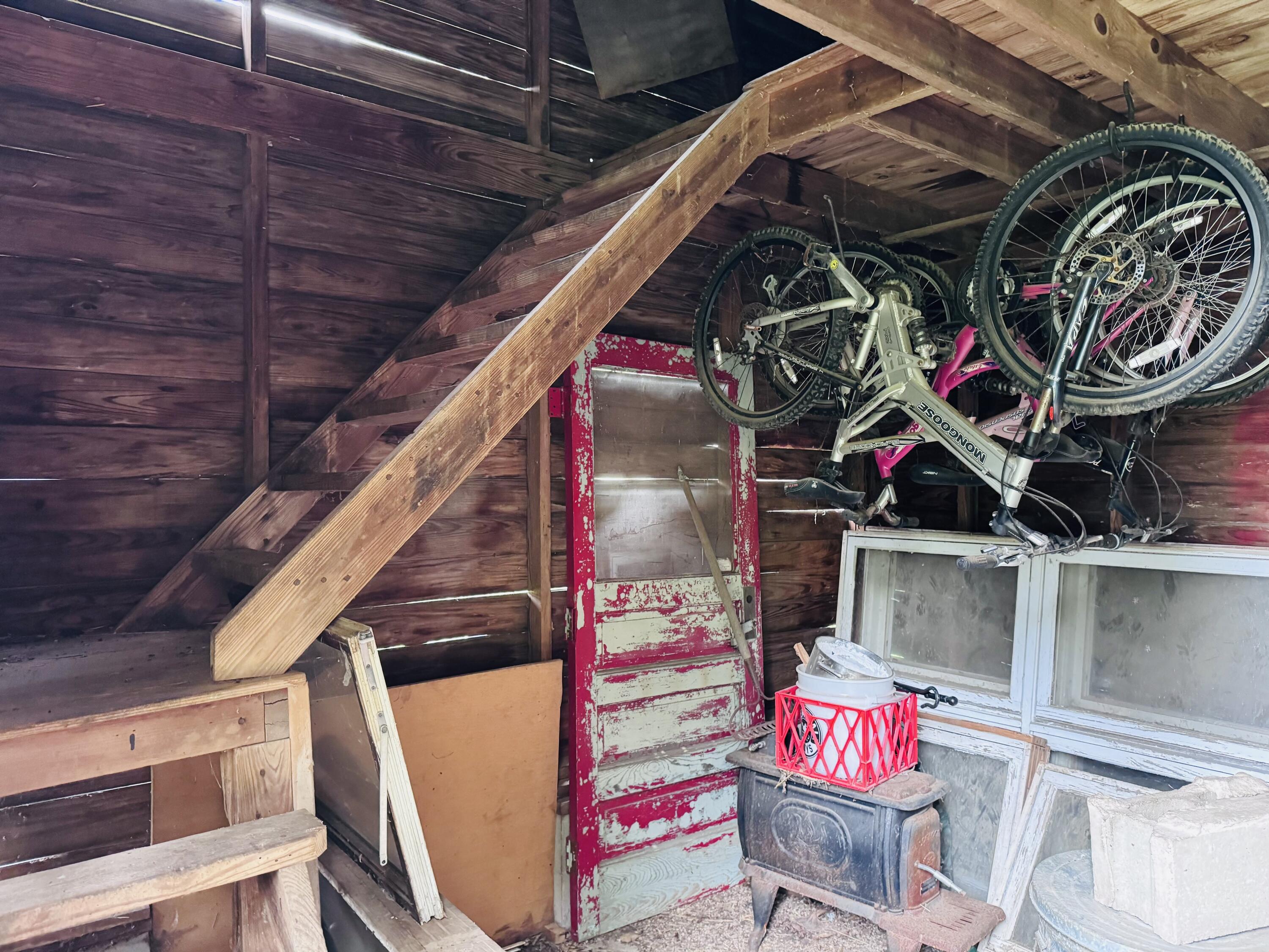 9460 M-140 Property Photo 29