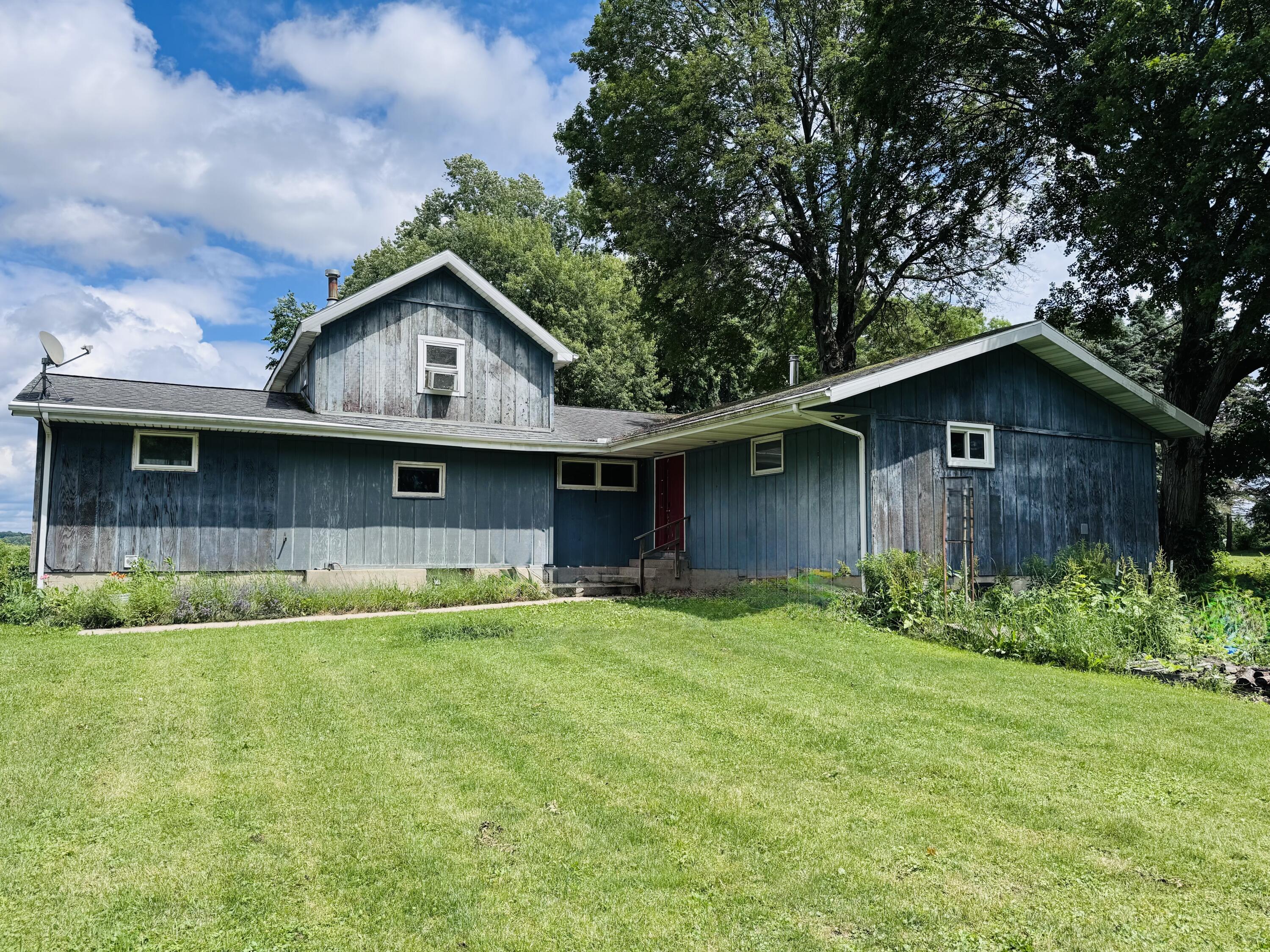 9460 M-140 Property Photo 35