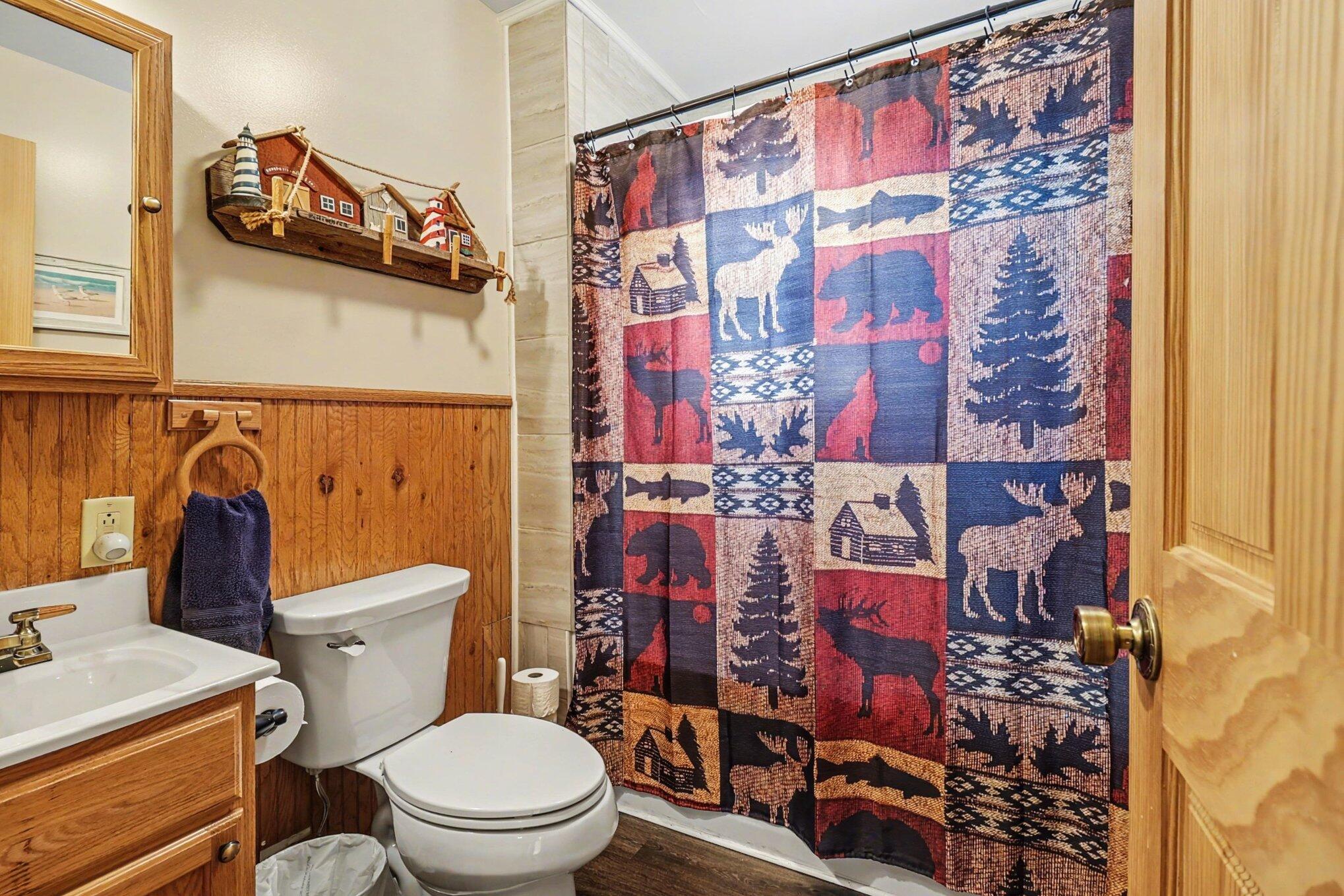 5526 W Longbridge Road Property Photo 15