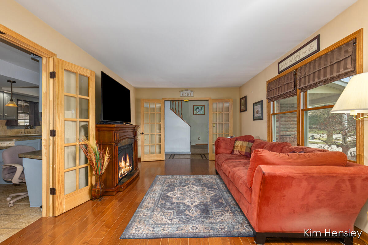 1594 Louva Court Property Photo 7