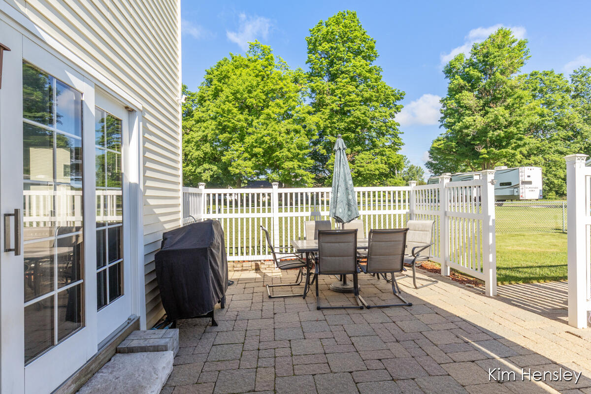 1594 Louva Court Property Photo 27