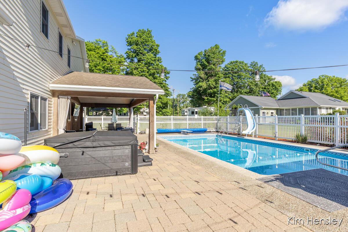 1594 Louva Court Property Photo 31