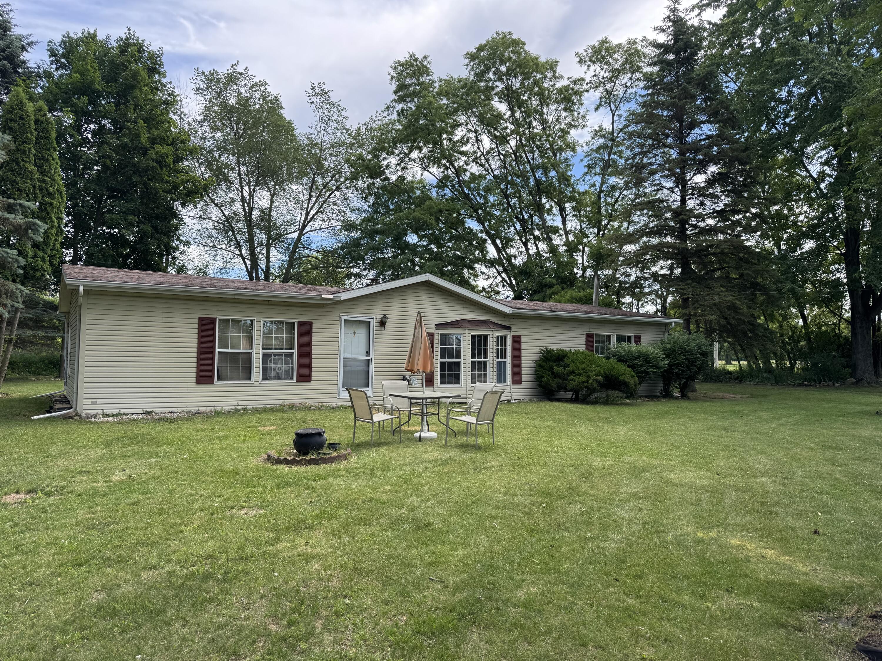 270 Kathy Drive Property Photo 2