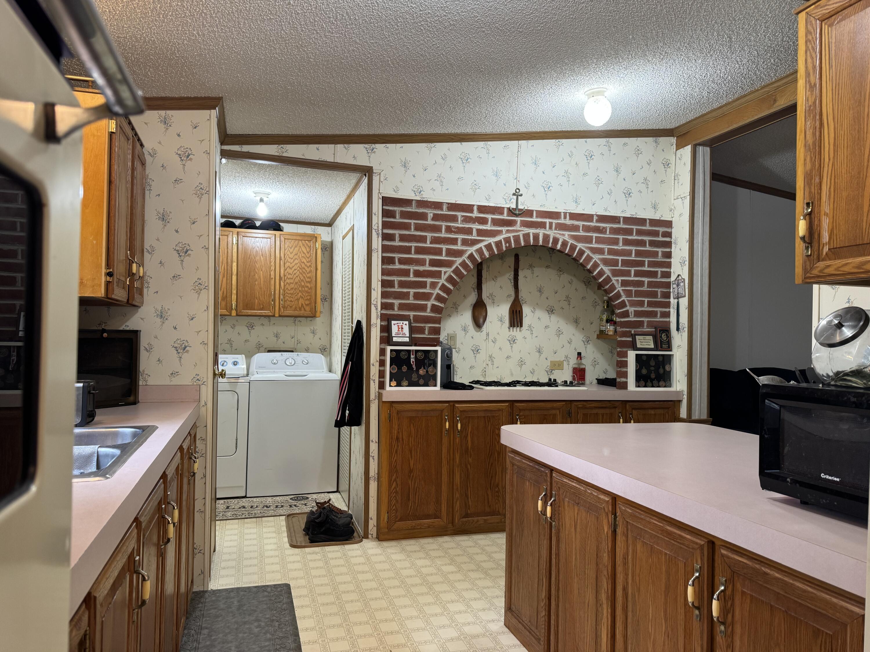 270 Kathy Drive Property Photo 5