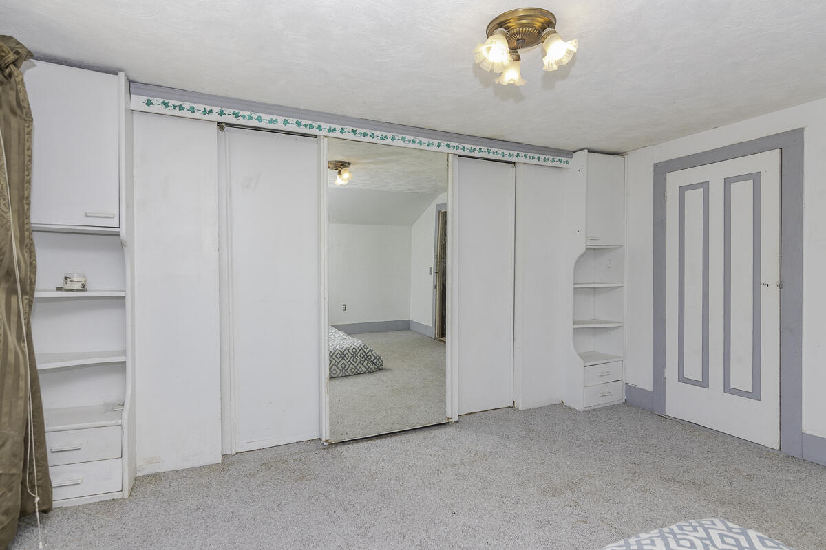 506 E 2nd Street Property Photo 19