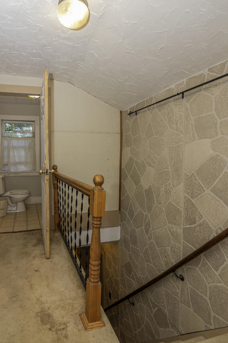 506 E 2nd Street Property Photo 23
