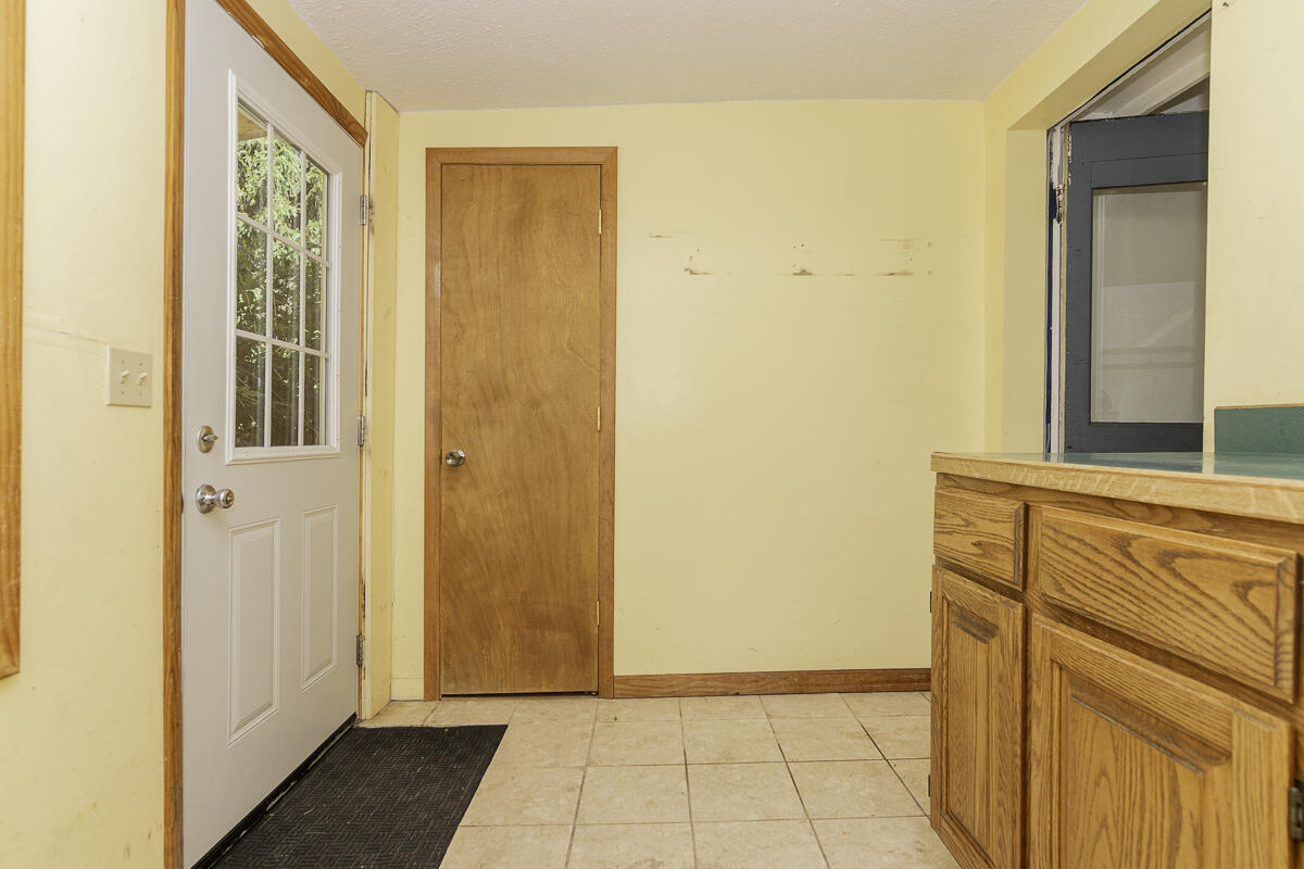 506 E 2nd Street Property Photo 41