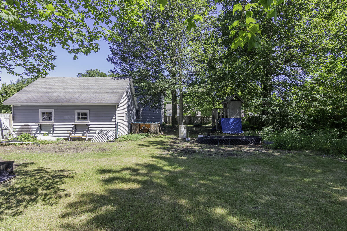 506 E 2nd Street Property Photo 43