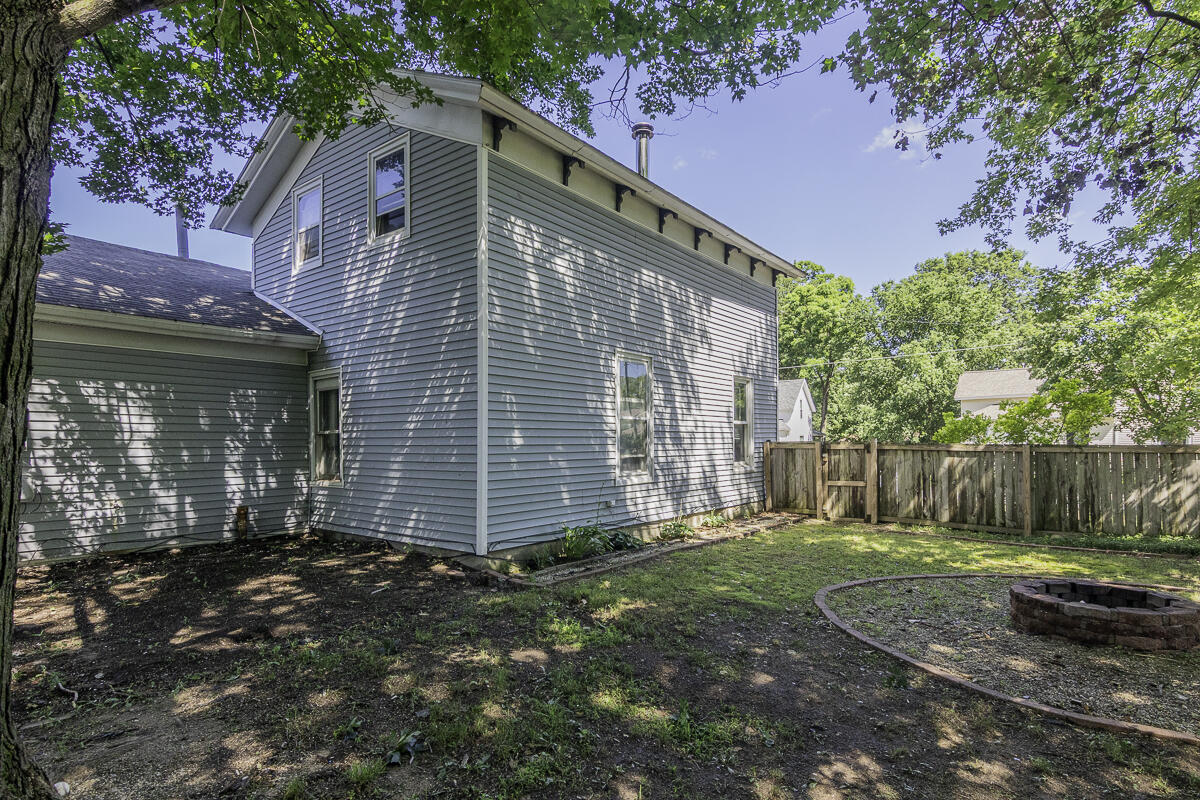 506 E 2nd Street Property Photo 48
