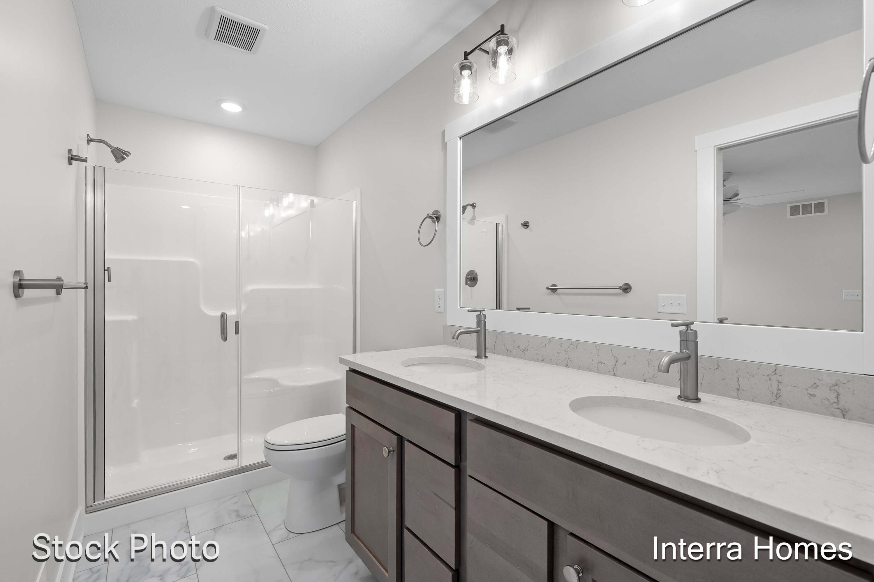 1593 N Village Circle Property Photo 15