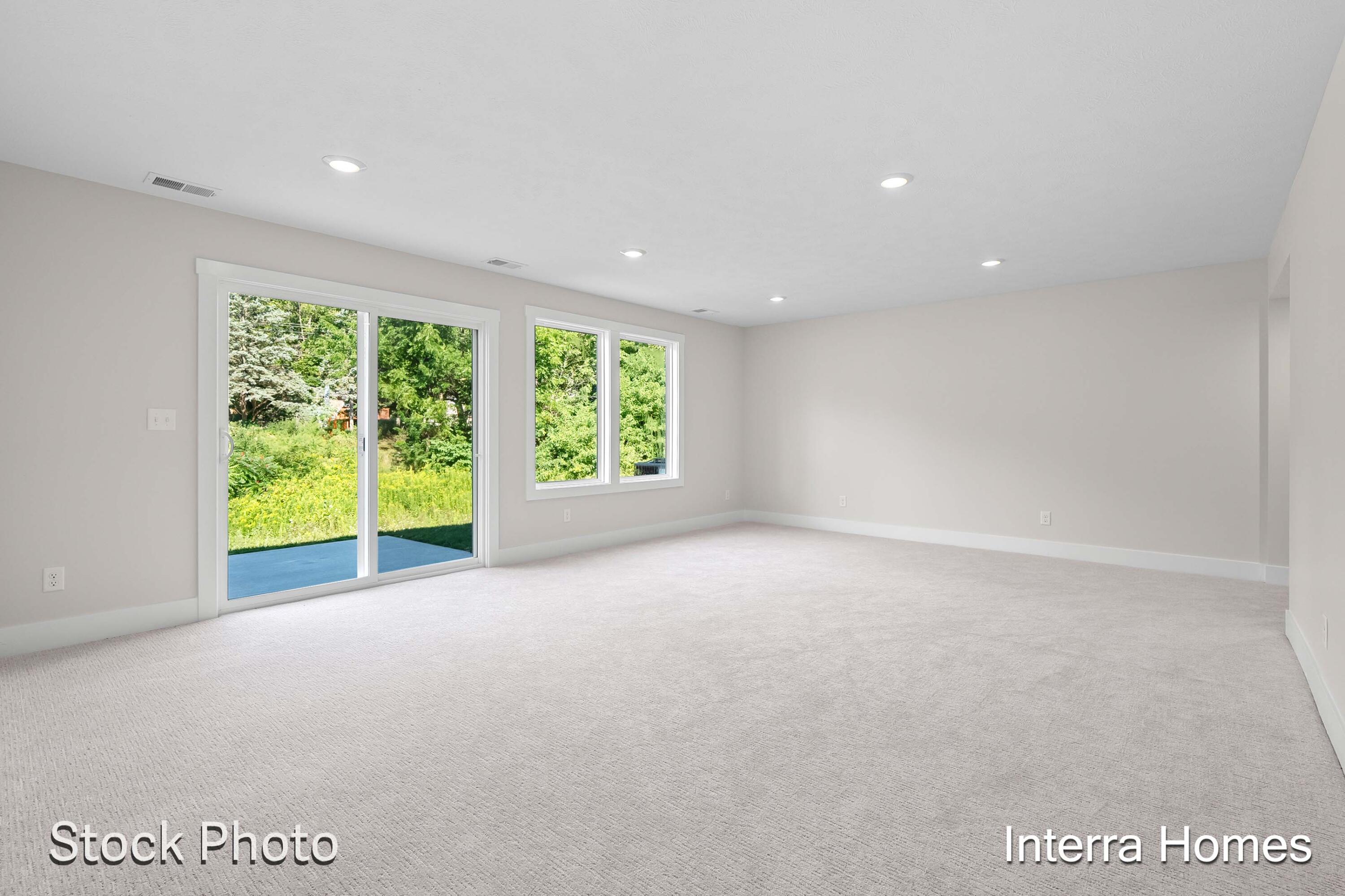 1593 N Village Circle Property Photo 20