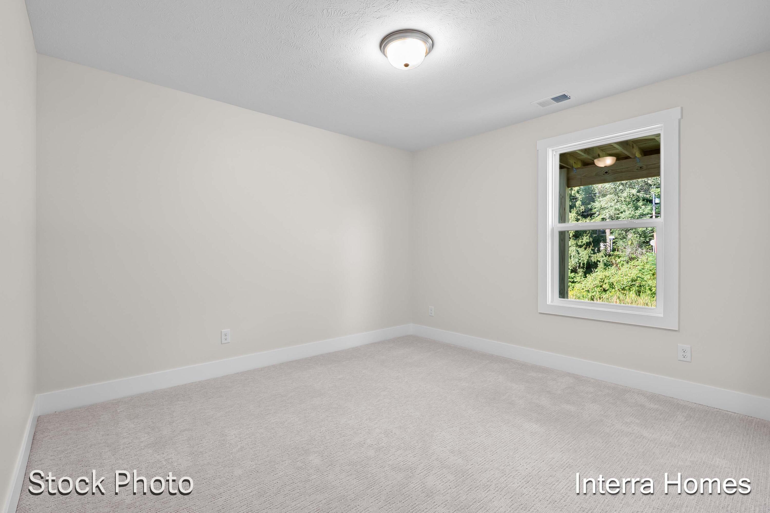 1593 N Village Circle Property Photo 23