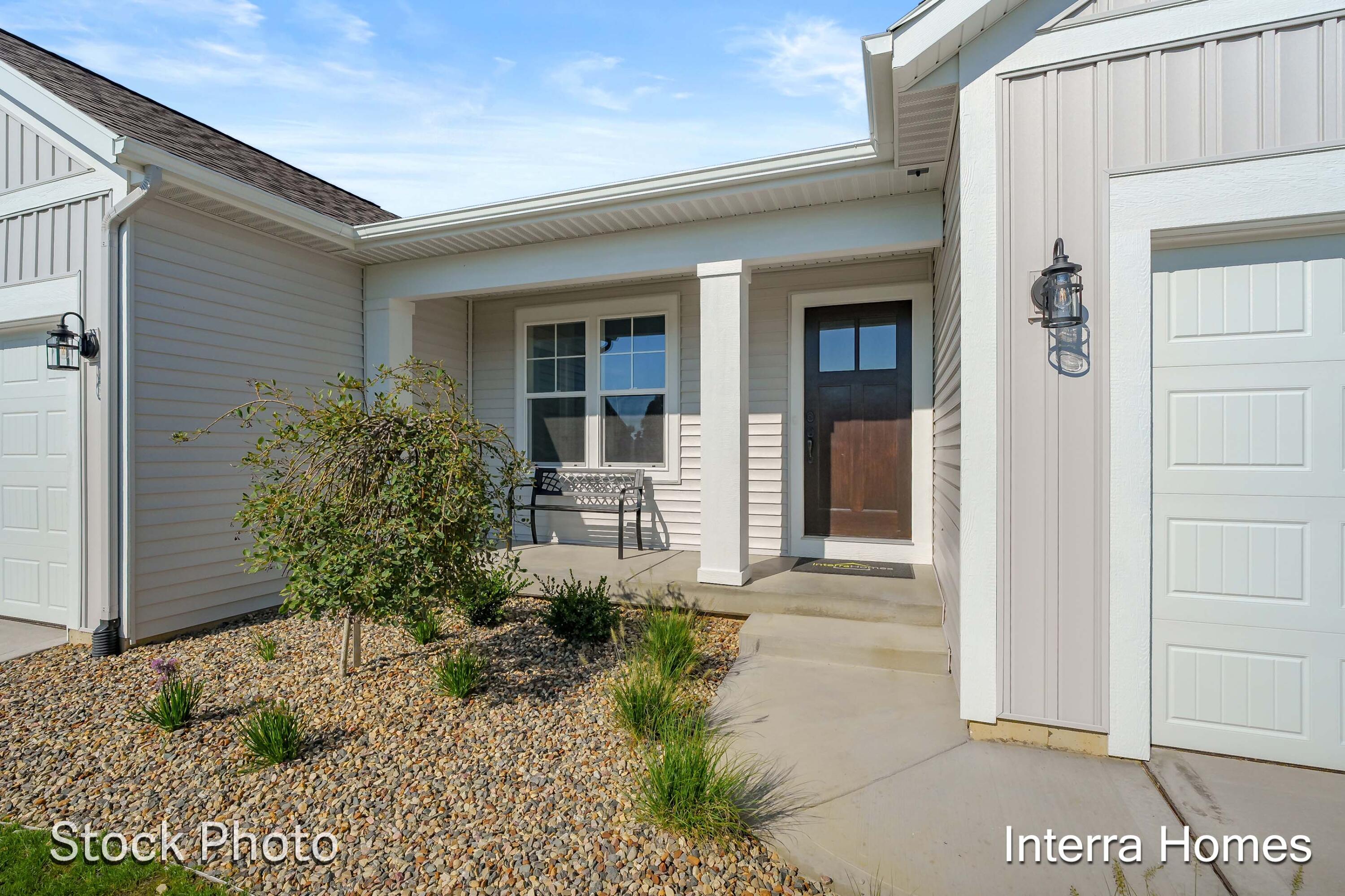 1593 N Village Circle Property Photo 26