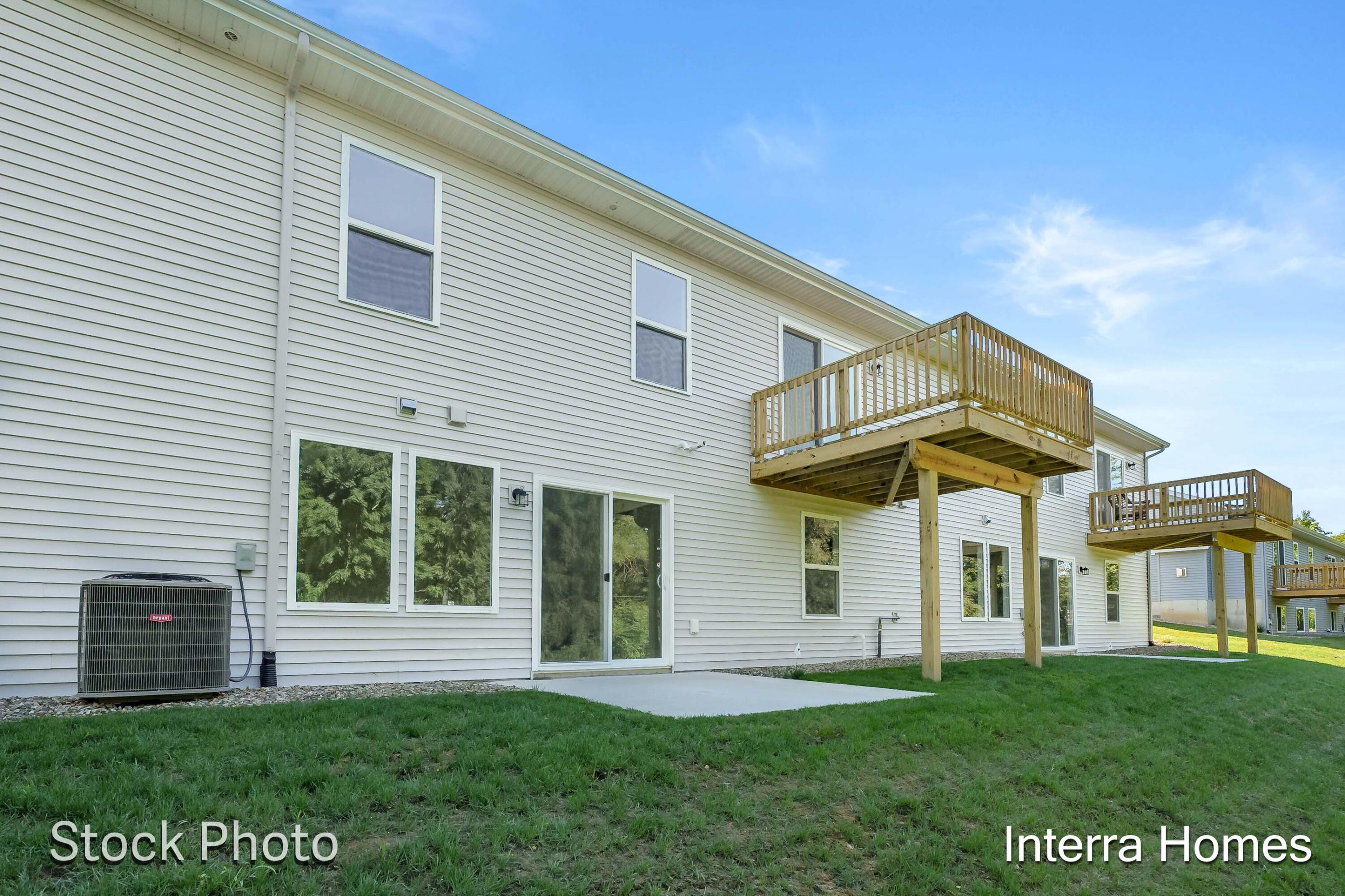 1593 N Village Circle Property Photo 30