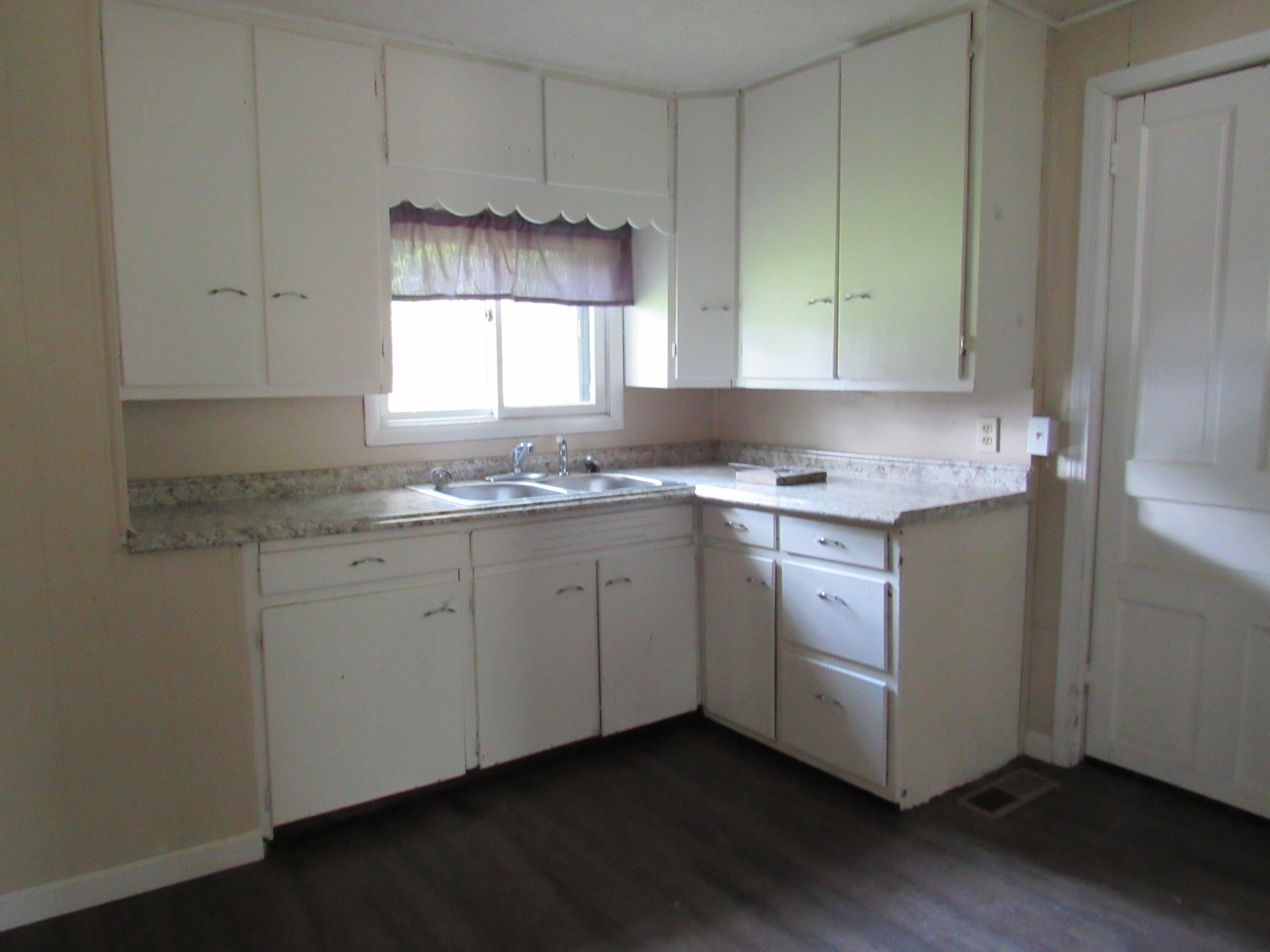 161 Palmer Avenue Property Photo 3