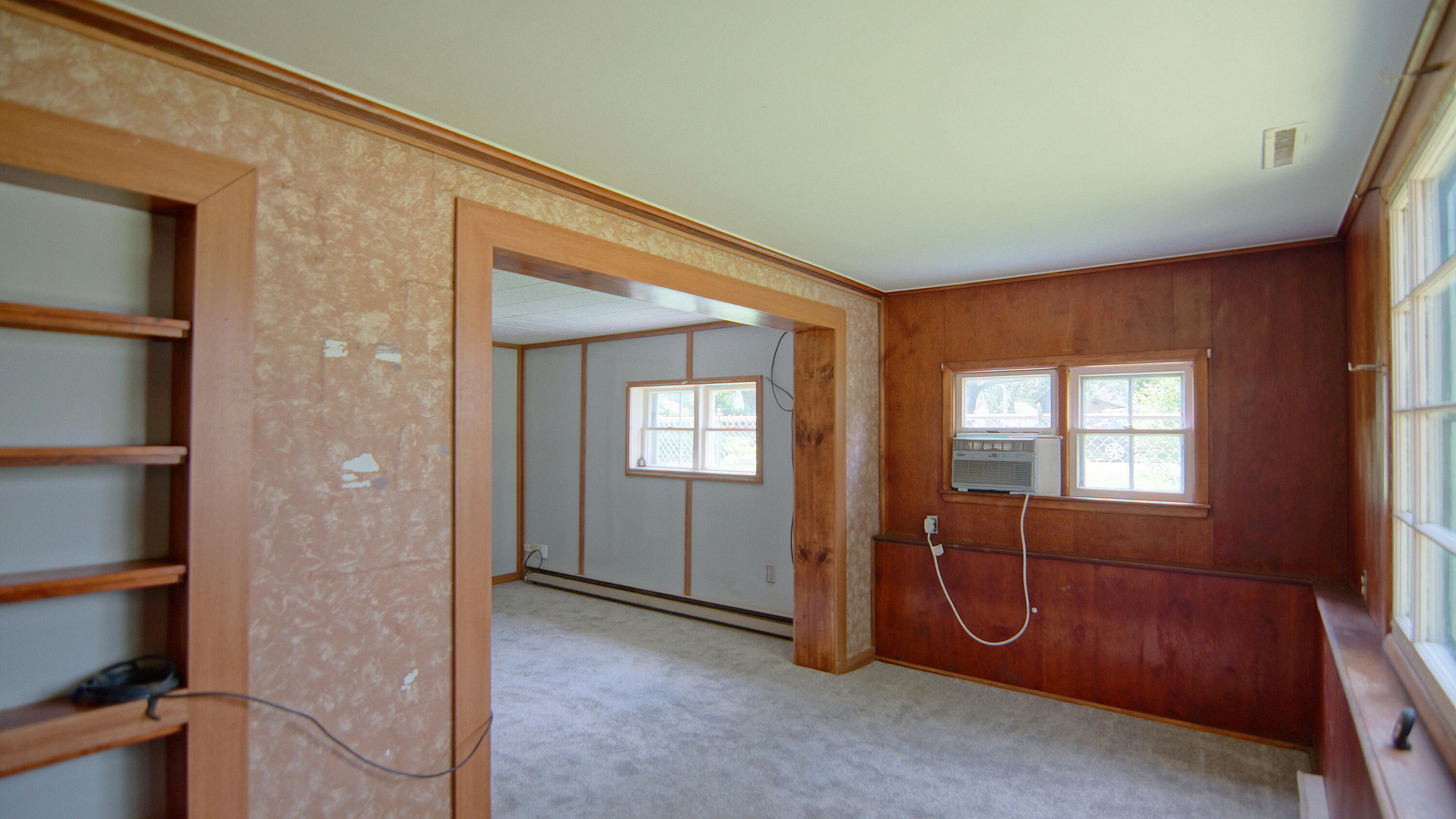 113 W 5th Street Property Photo 3