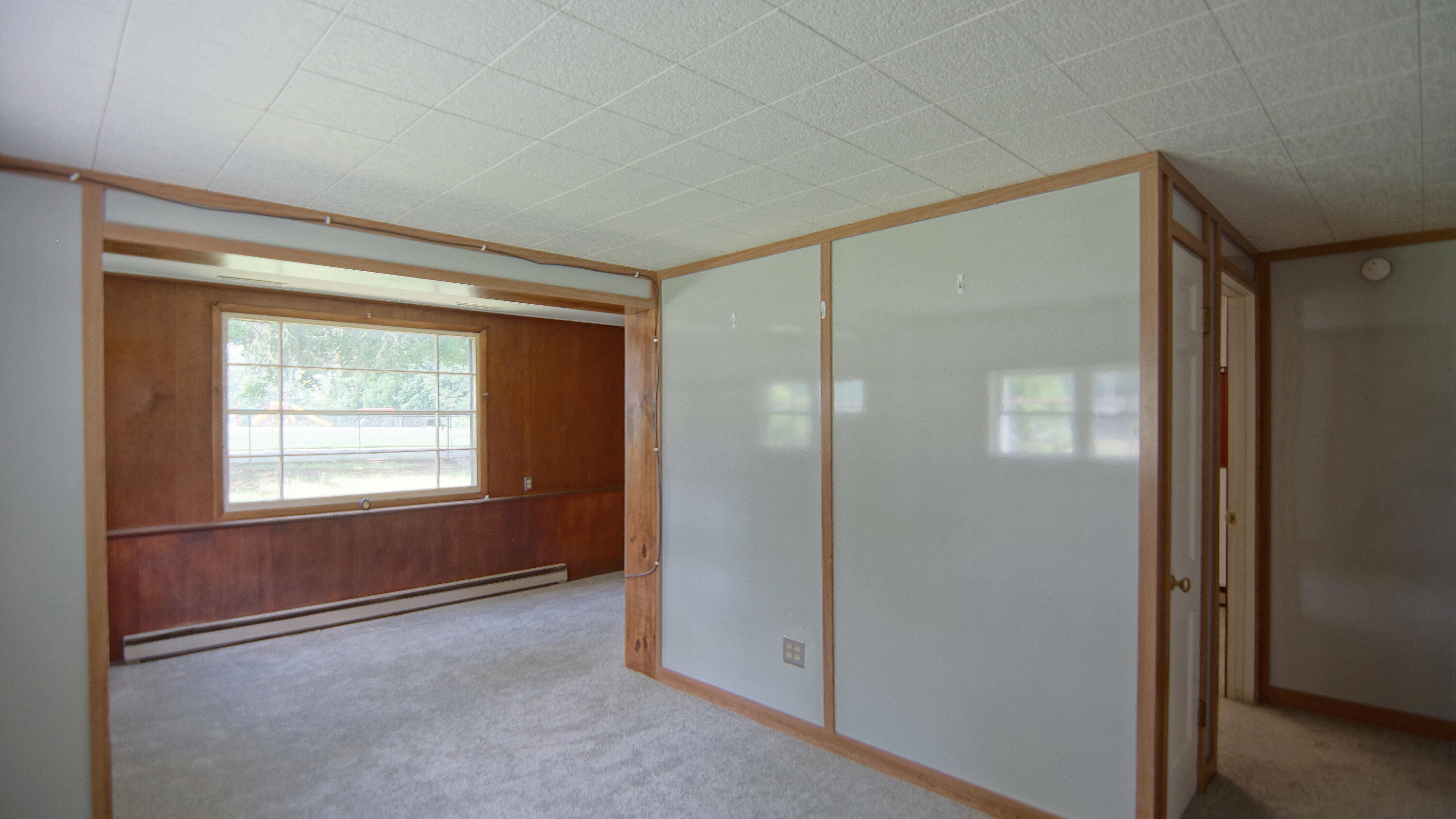 113 W 5th Street Property Photo 4