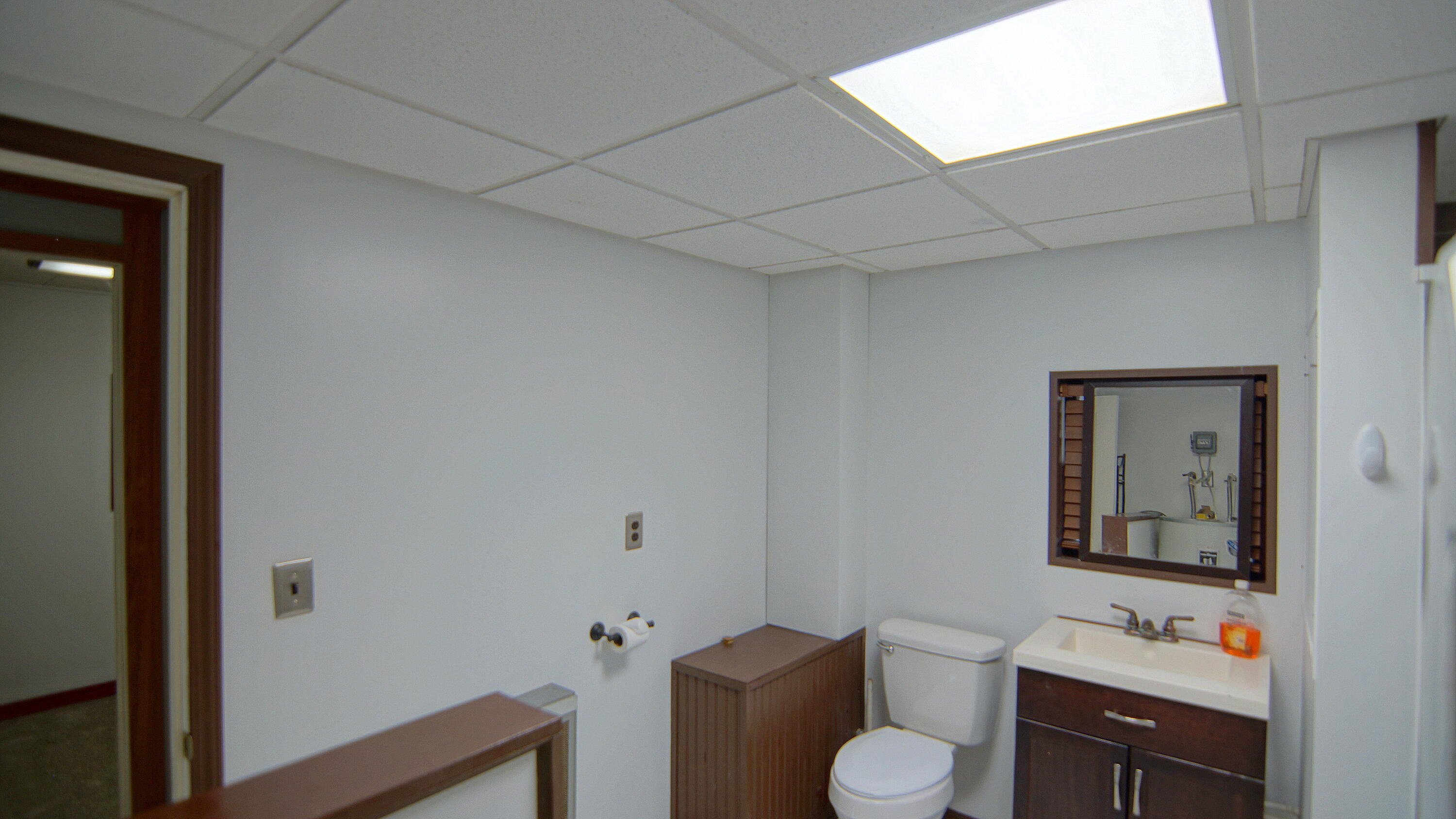 113 W 5th Street Property Photo 7