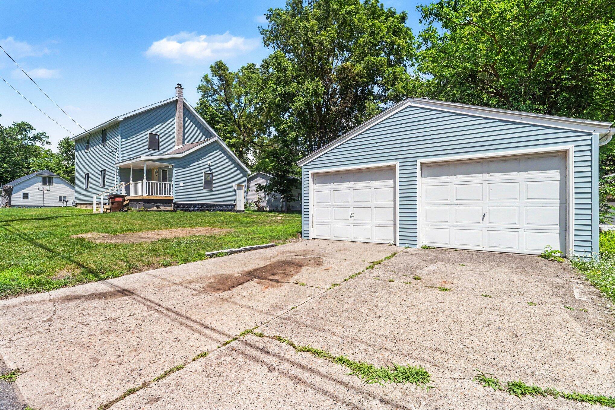 142 Rook Street Property Photo 32