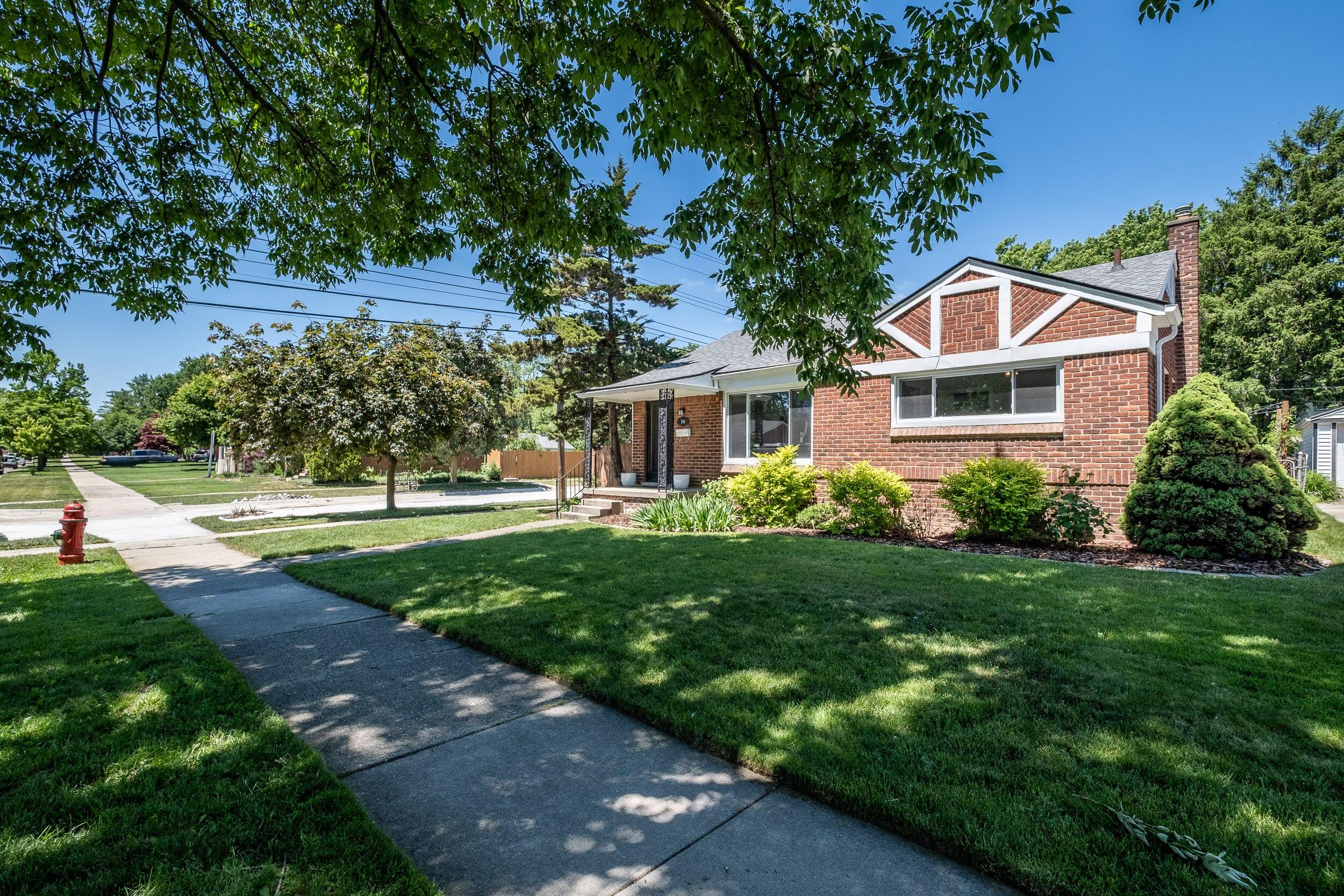 332 Normandy Road Property Photo 2