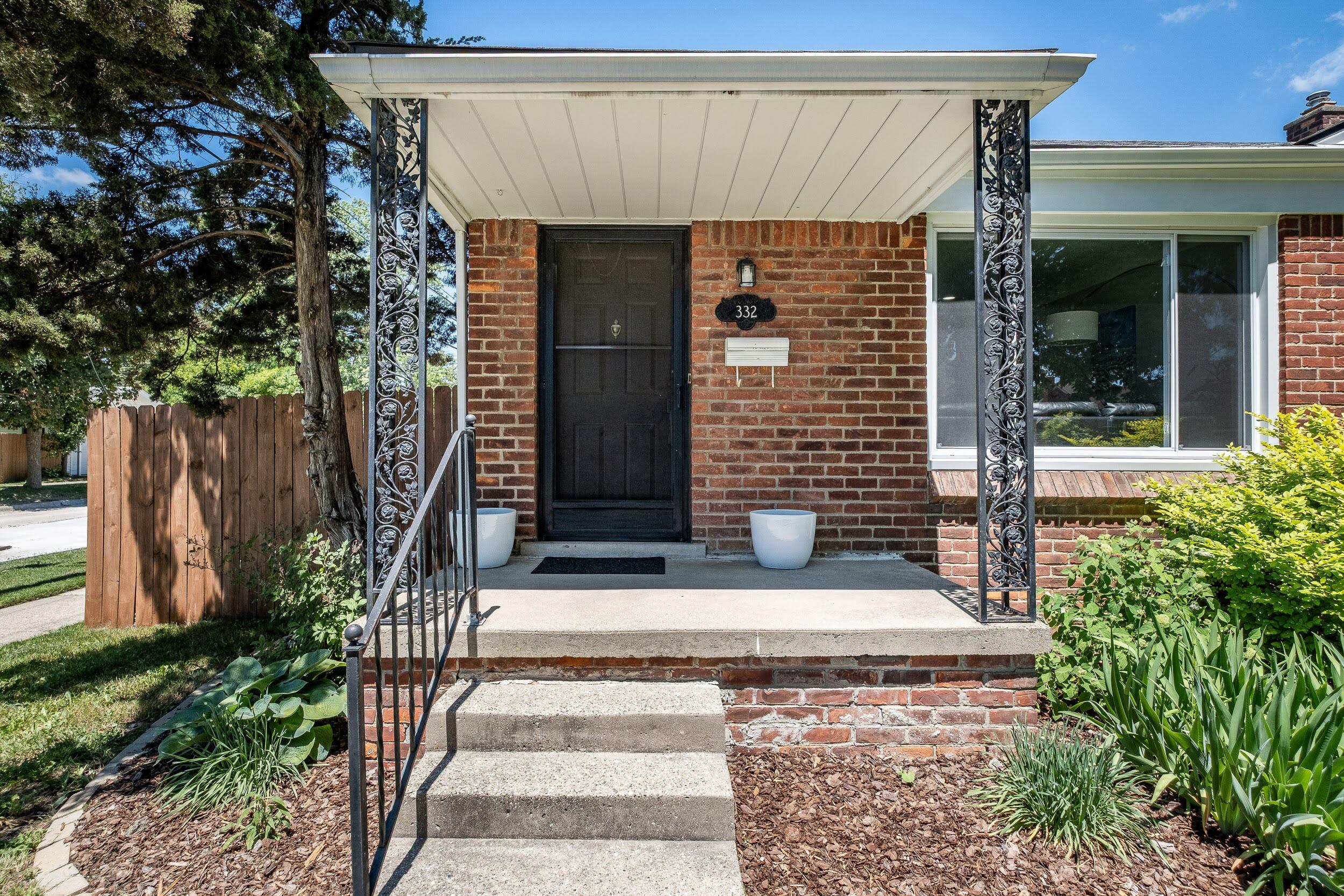 332 Normandy Road Property Photo 5