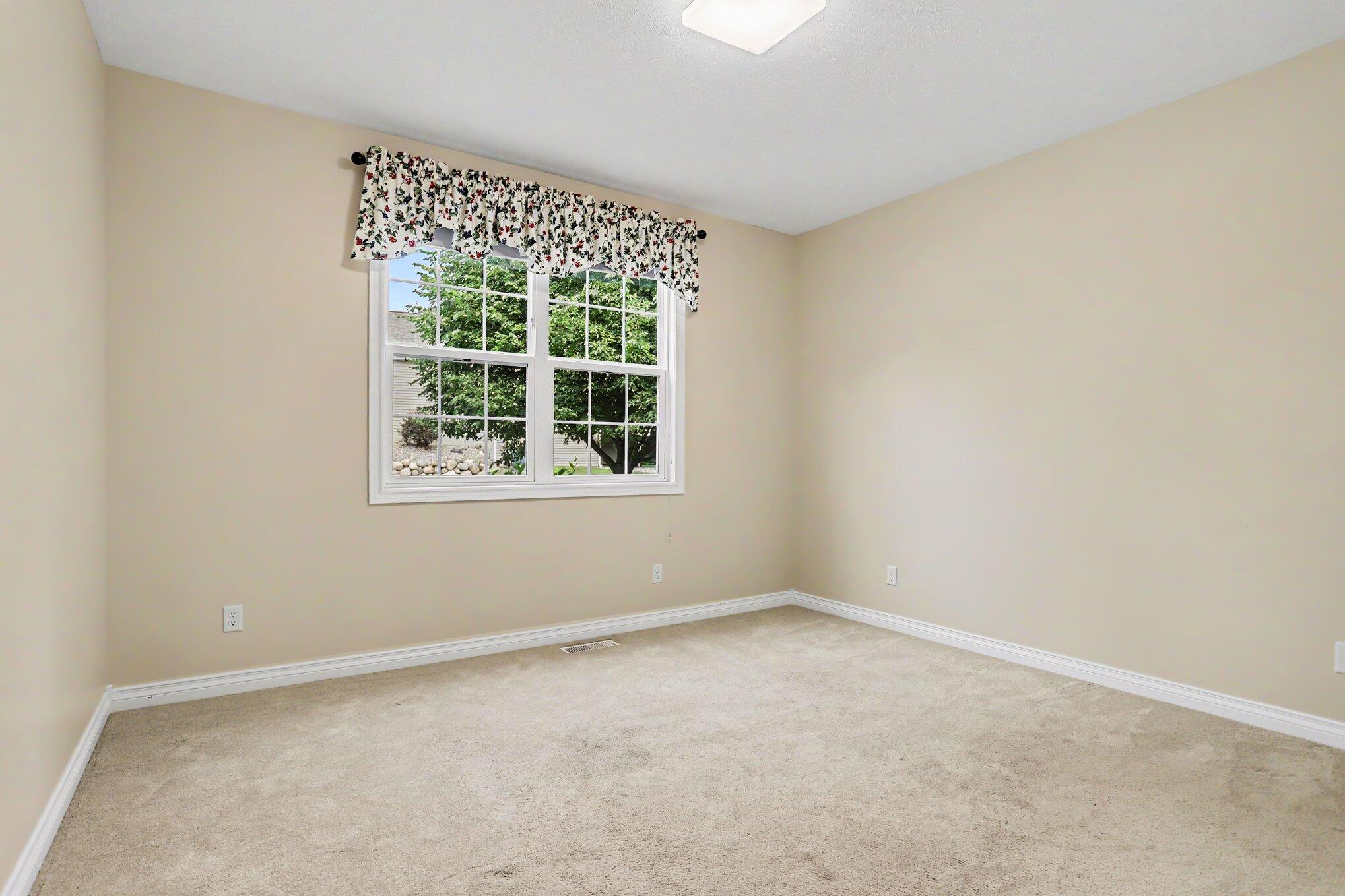 6945 Hunters Creek 62* Property Photo 19