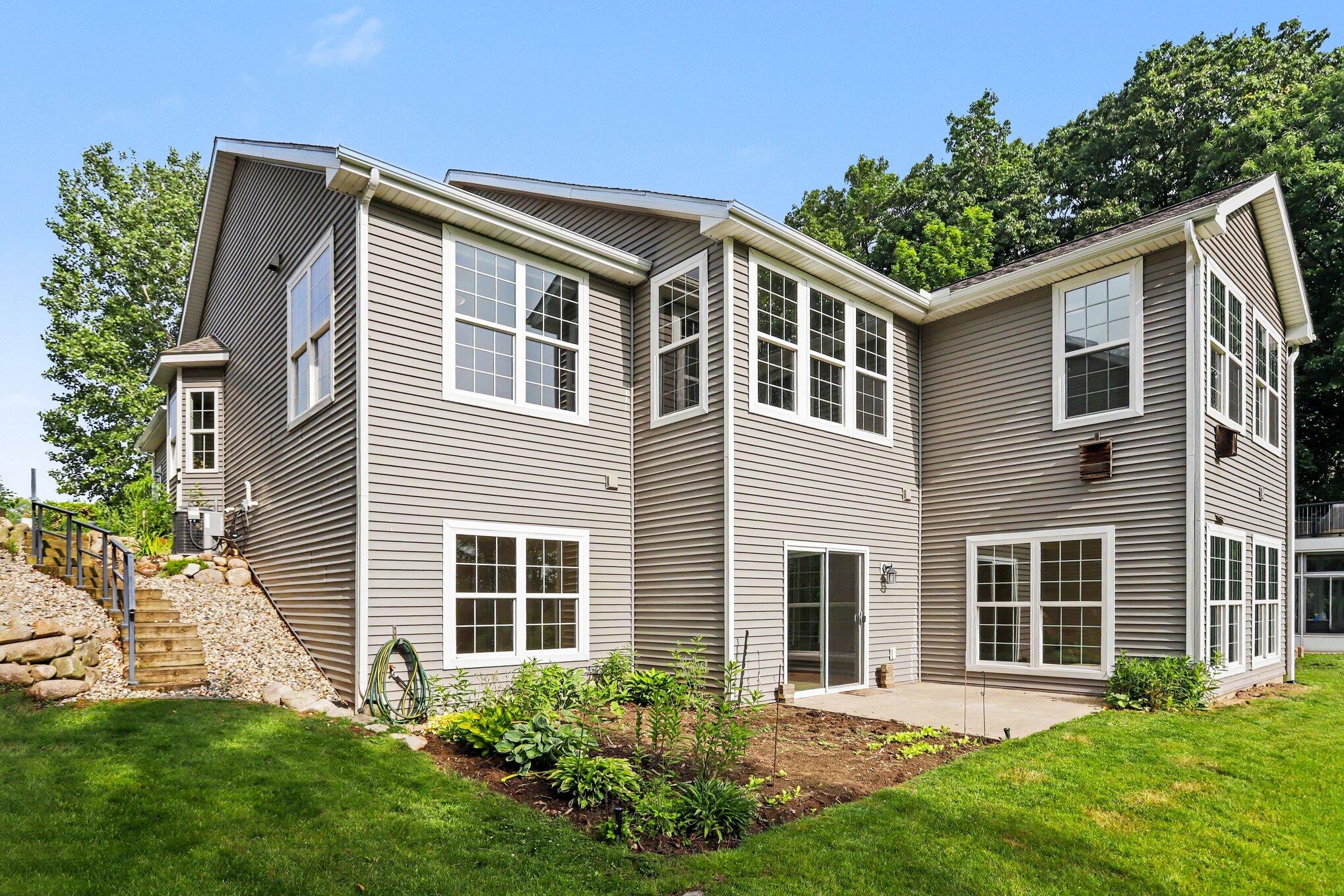 6945 Hunters Creek 62* Property Photo 25