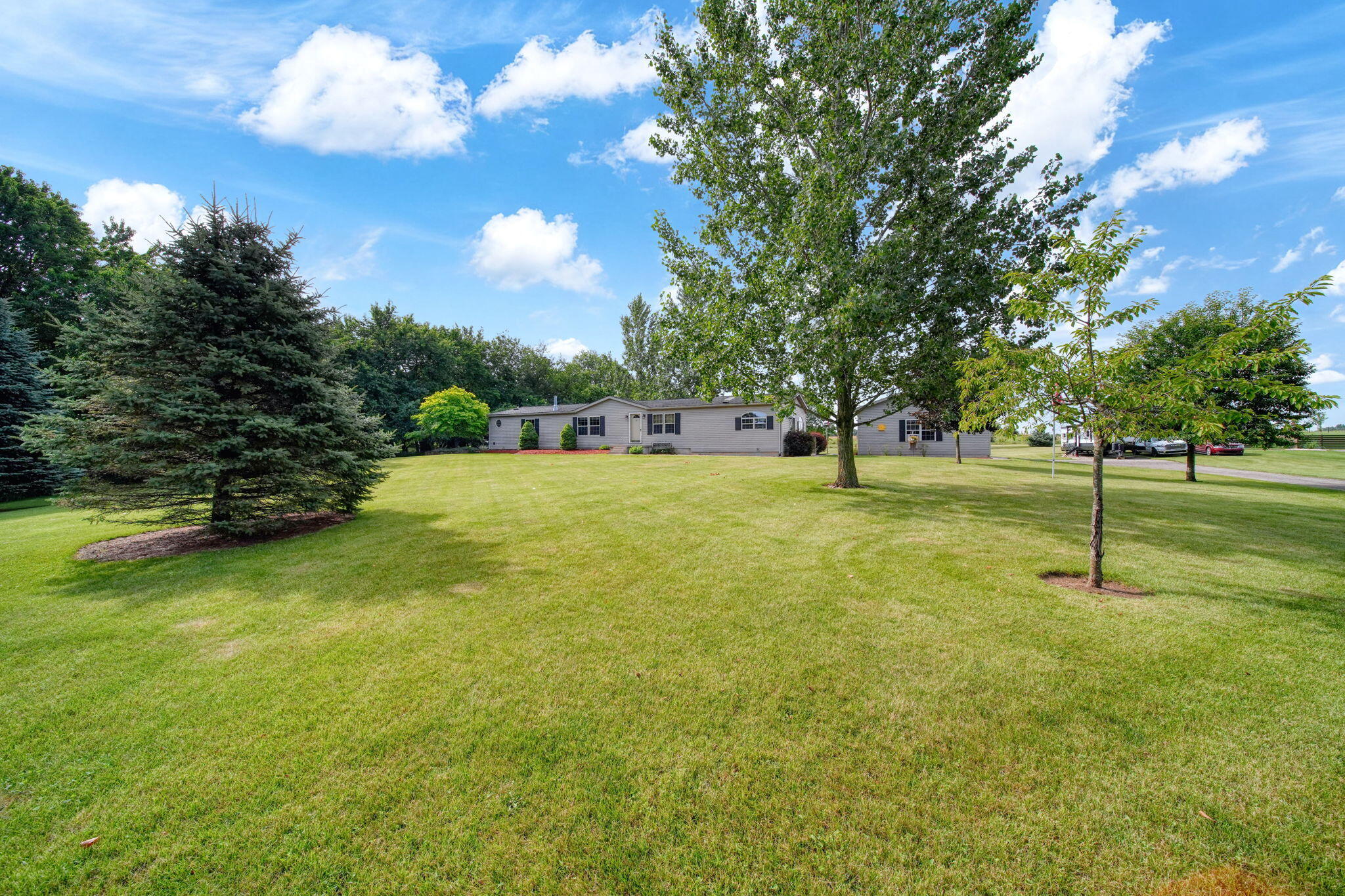 13465 Horning Road Property Photo 4