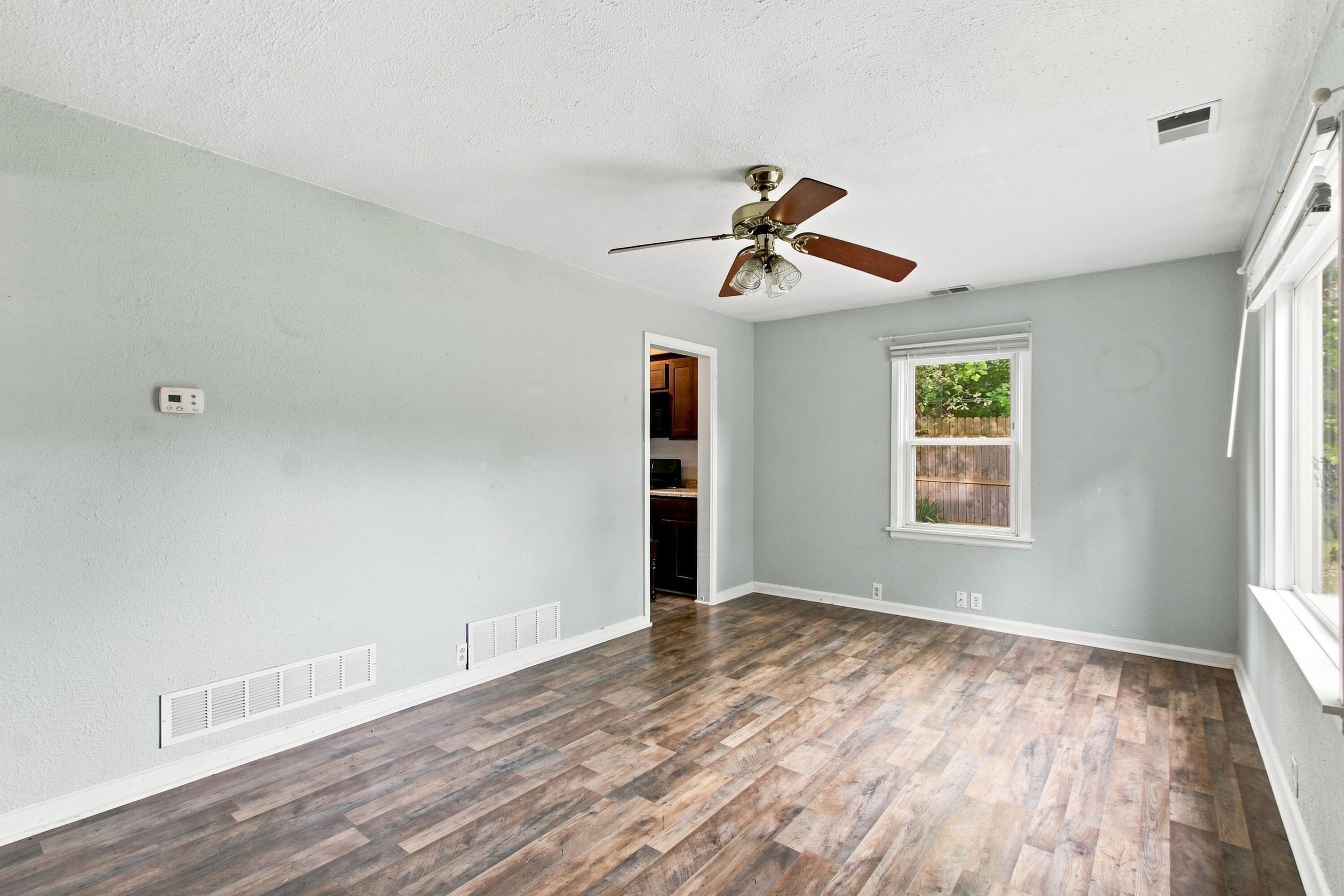 1826 Miller Drive Property Photo 5