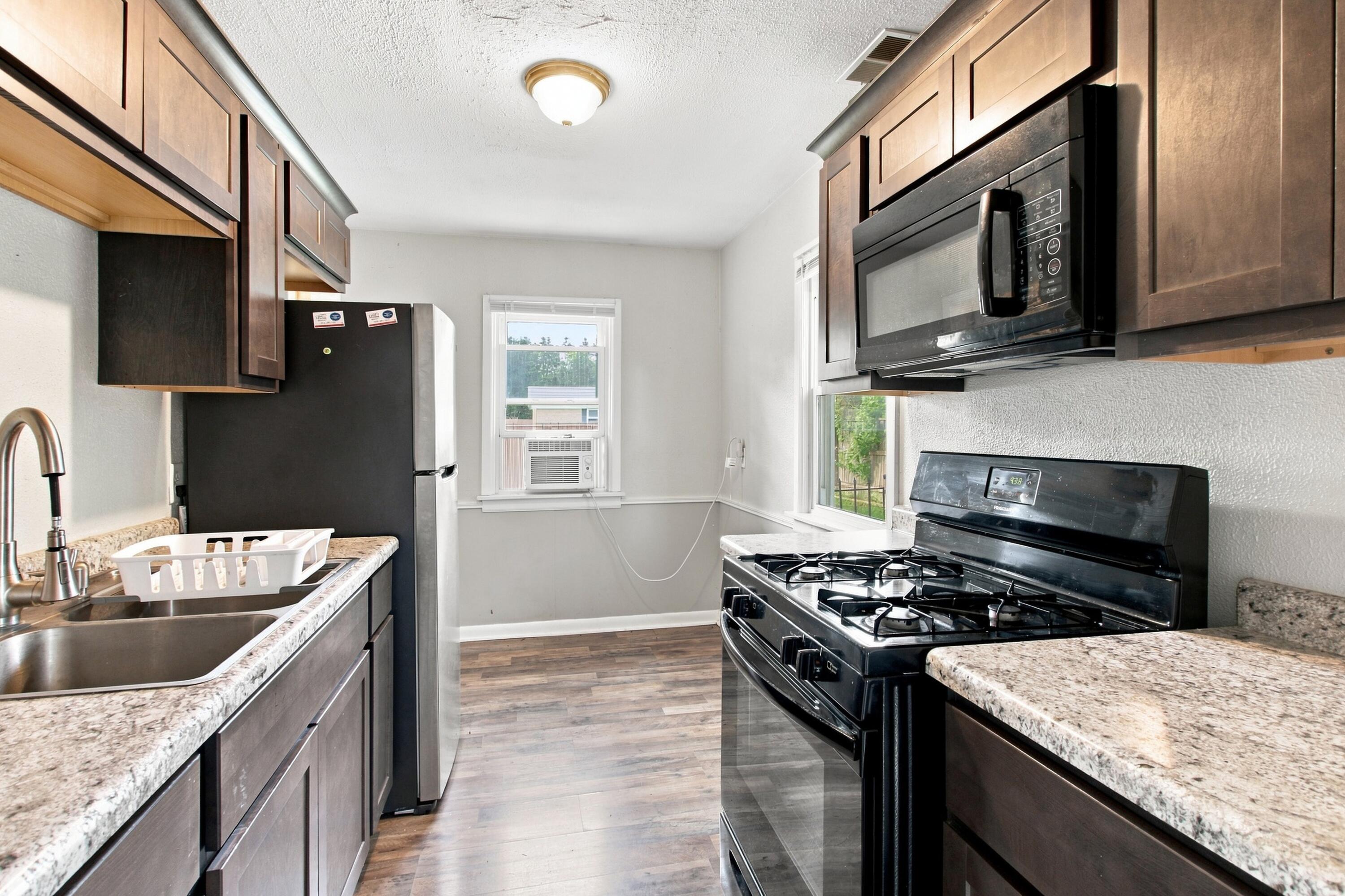 1826 Miller Drive Property Photo 10