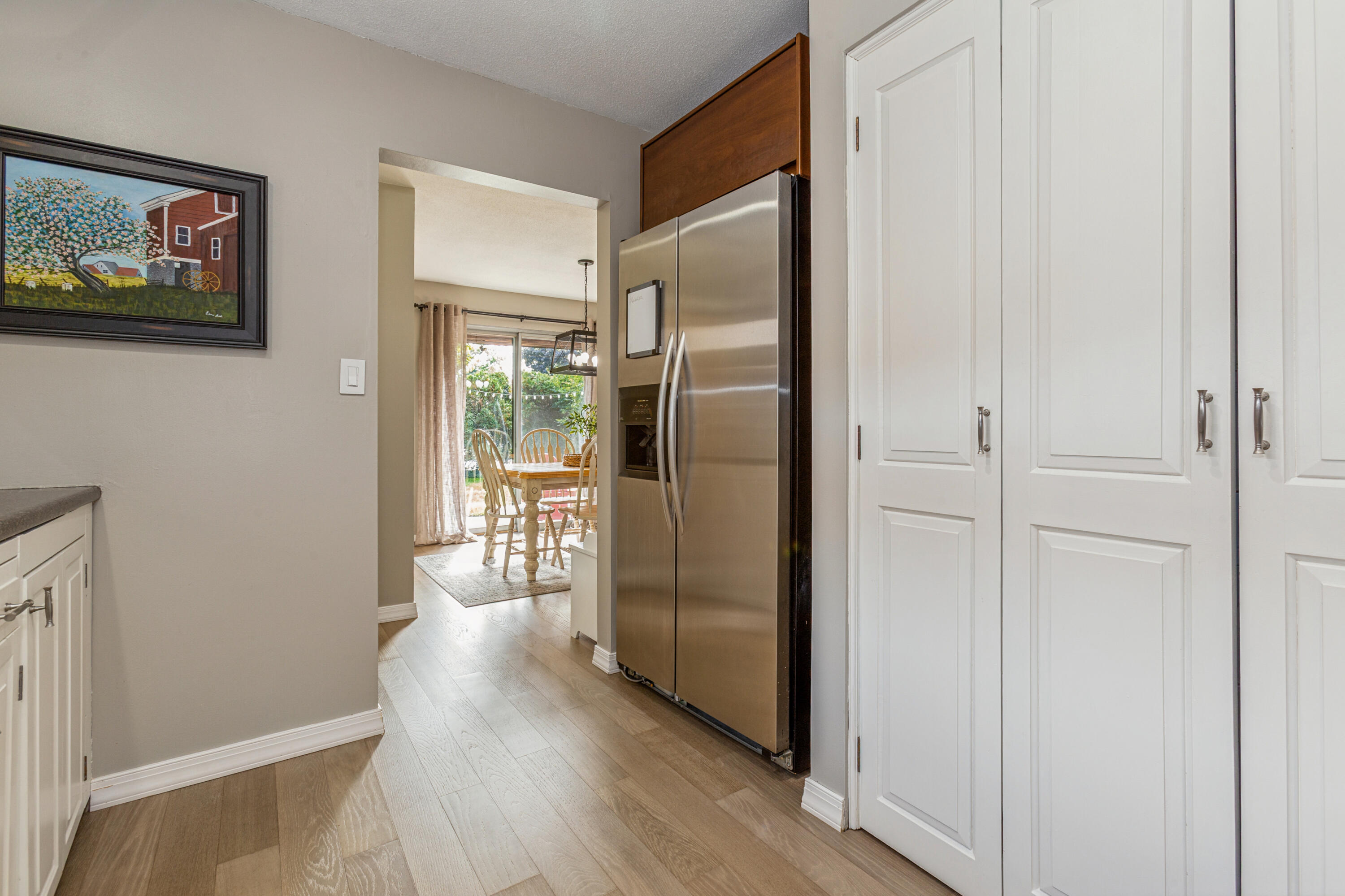 2727 S Lakeshore Drive C11 Property Photo 6