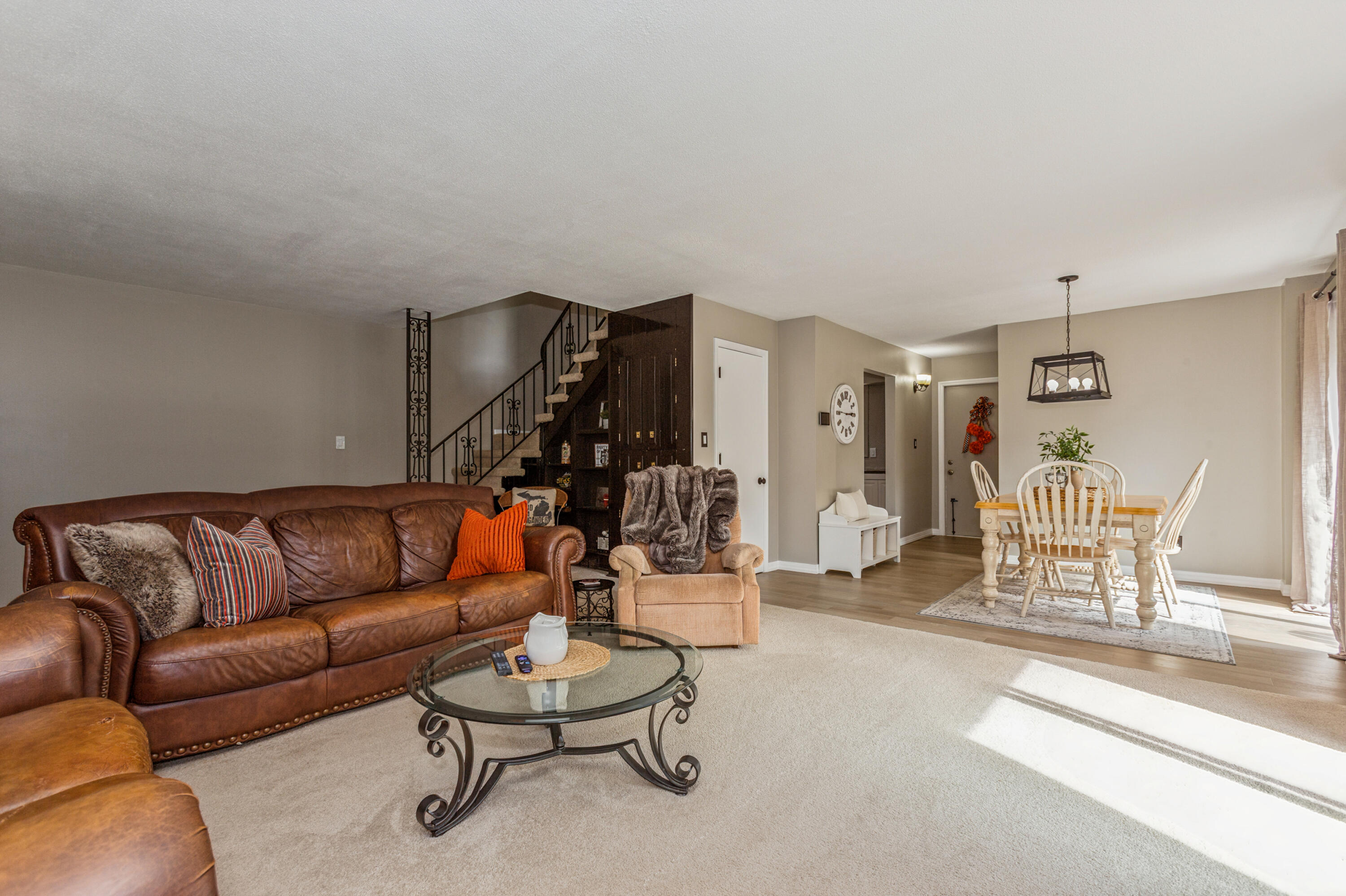 2727 S Lakeshore Drive C11 Property Photo 11