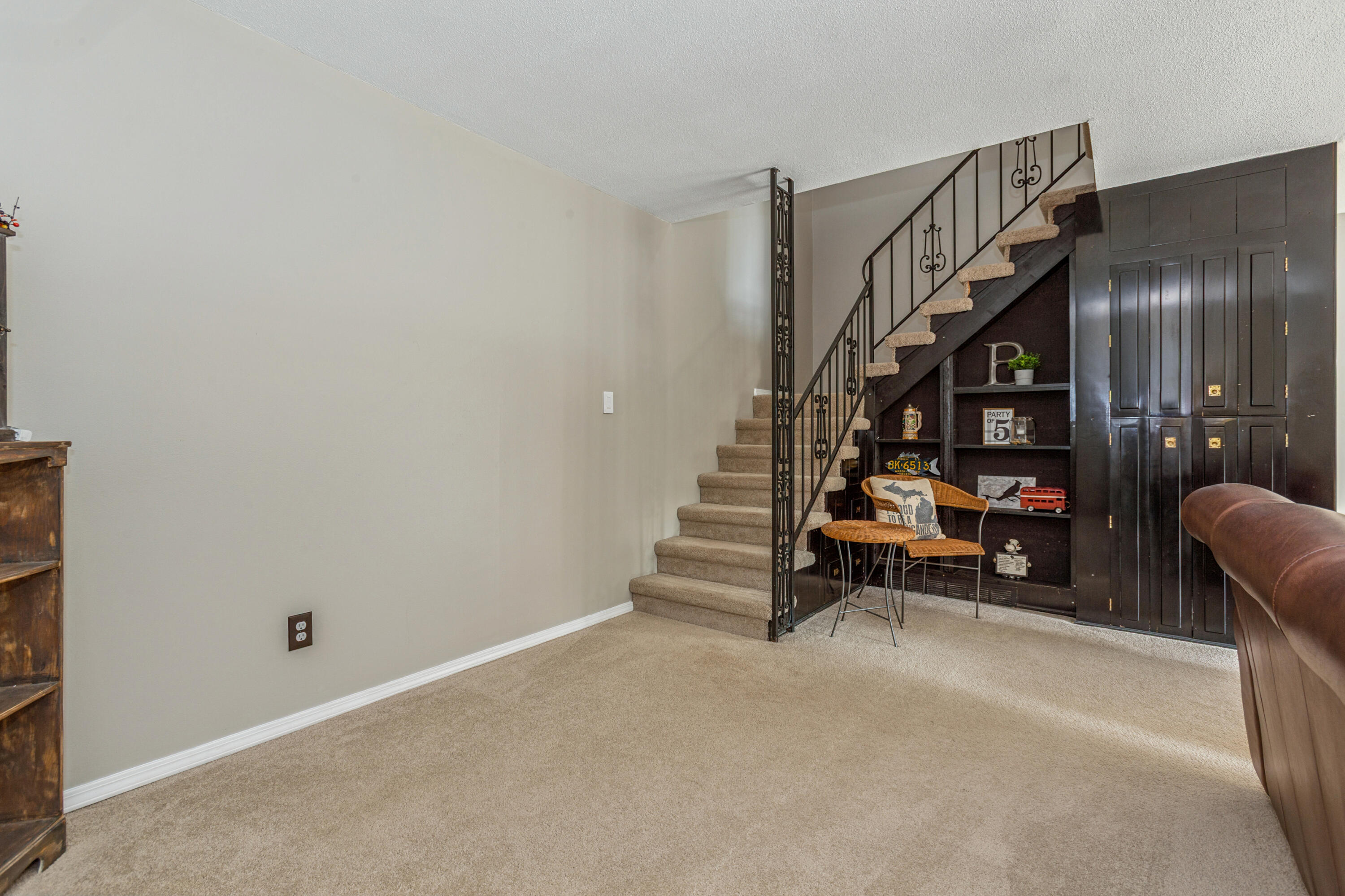 2727 S Lakeshore Drive C11 Property Photo 12