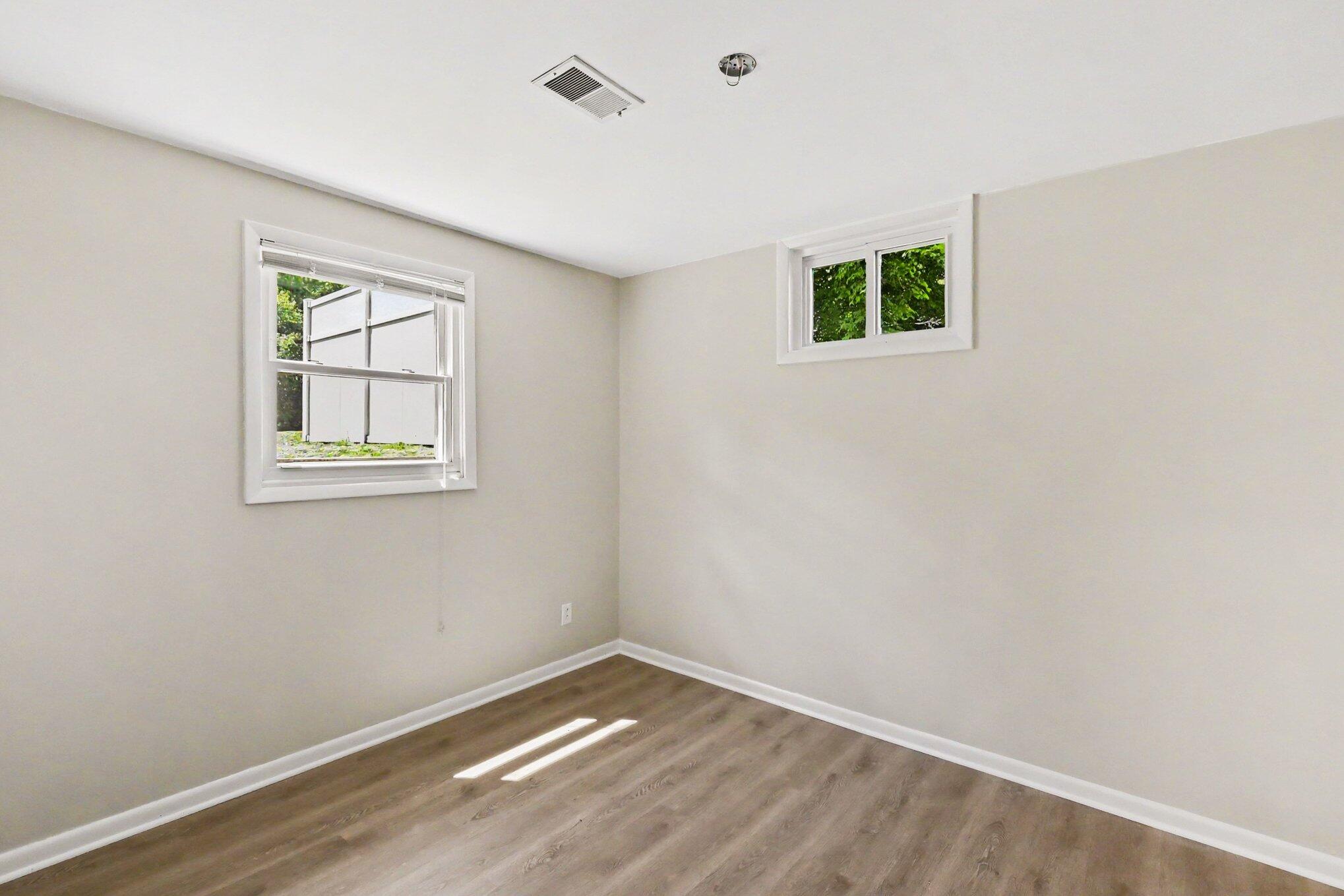 1077 Gidner Road Property Photo 20