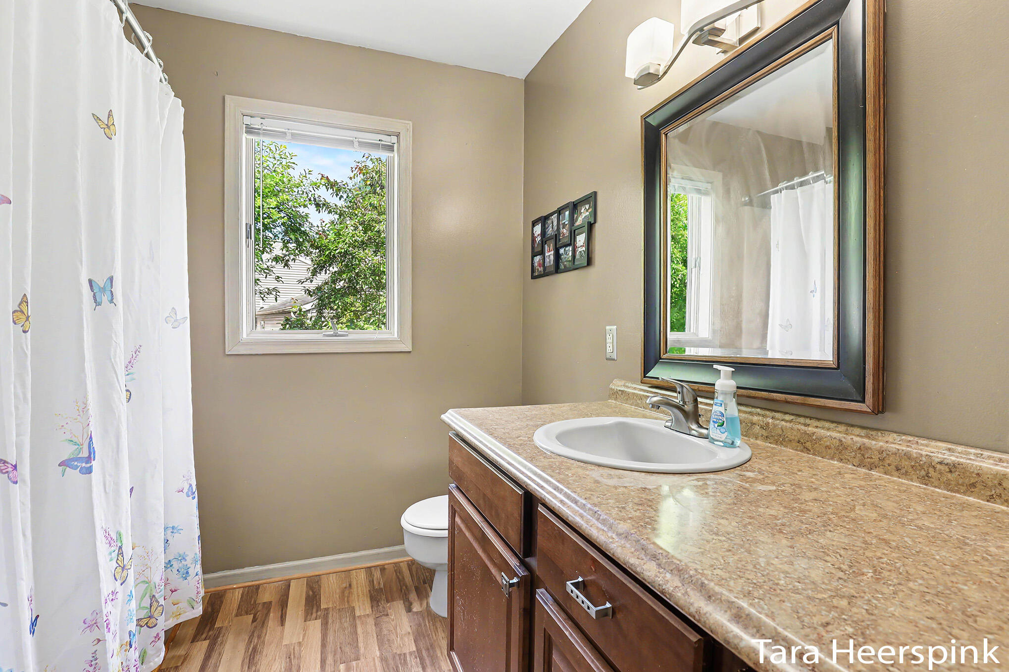6237 Arroyo Vista Drive Ne Property Photo 12