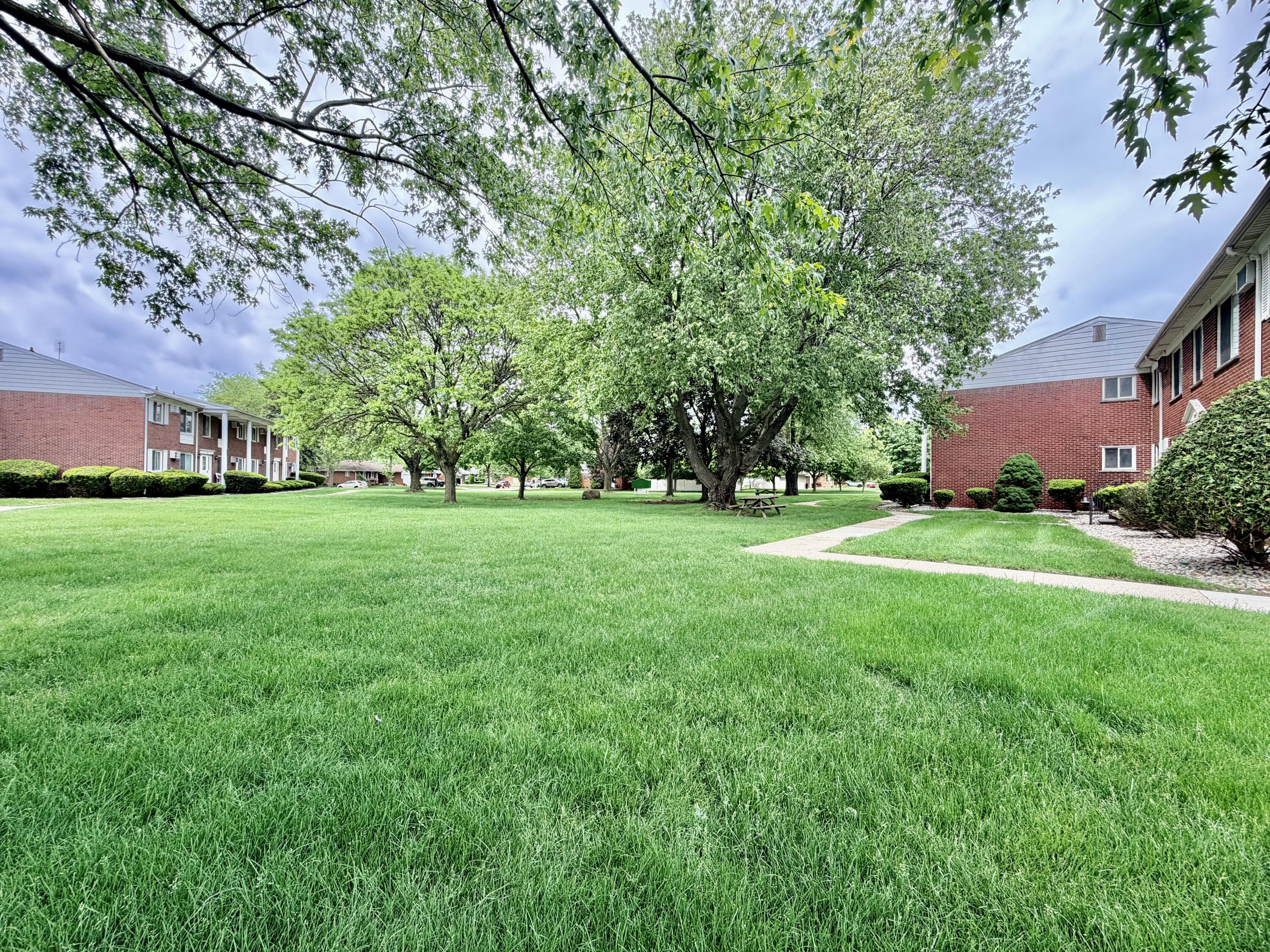 1701 Charlton Road Property Photo 3