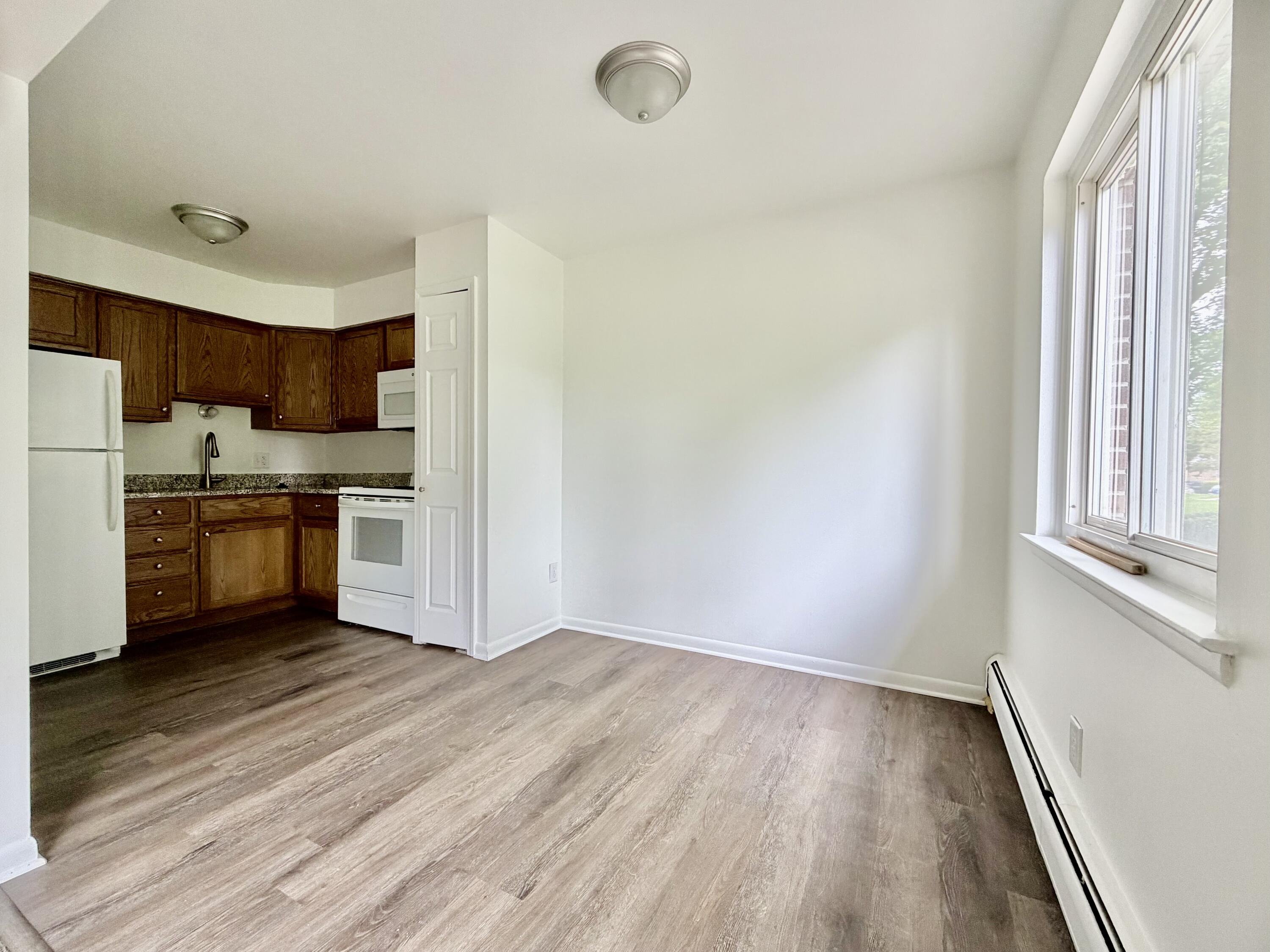1701 Charlton Road Property Photo 7
