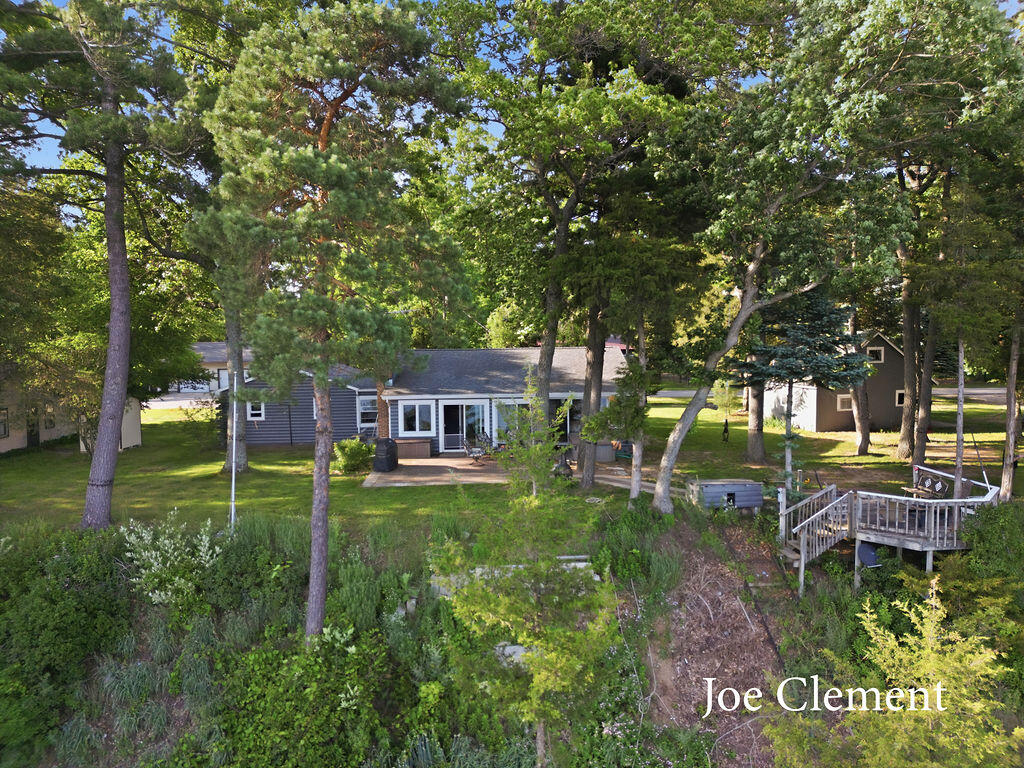 5708 E 52nd Street Property Photo 1