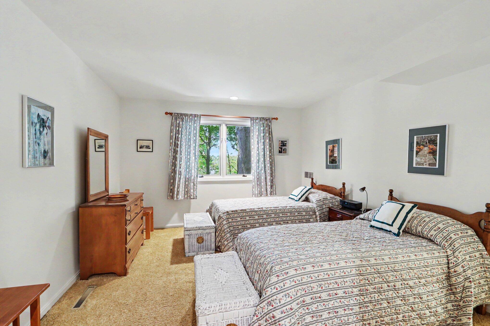 4161 Lake Terrace Drive Property Photo 18