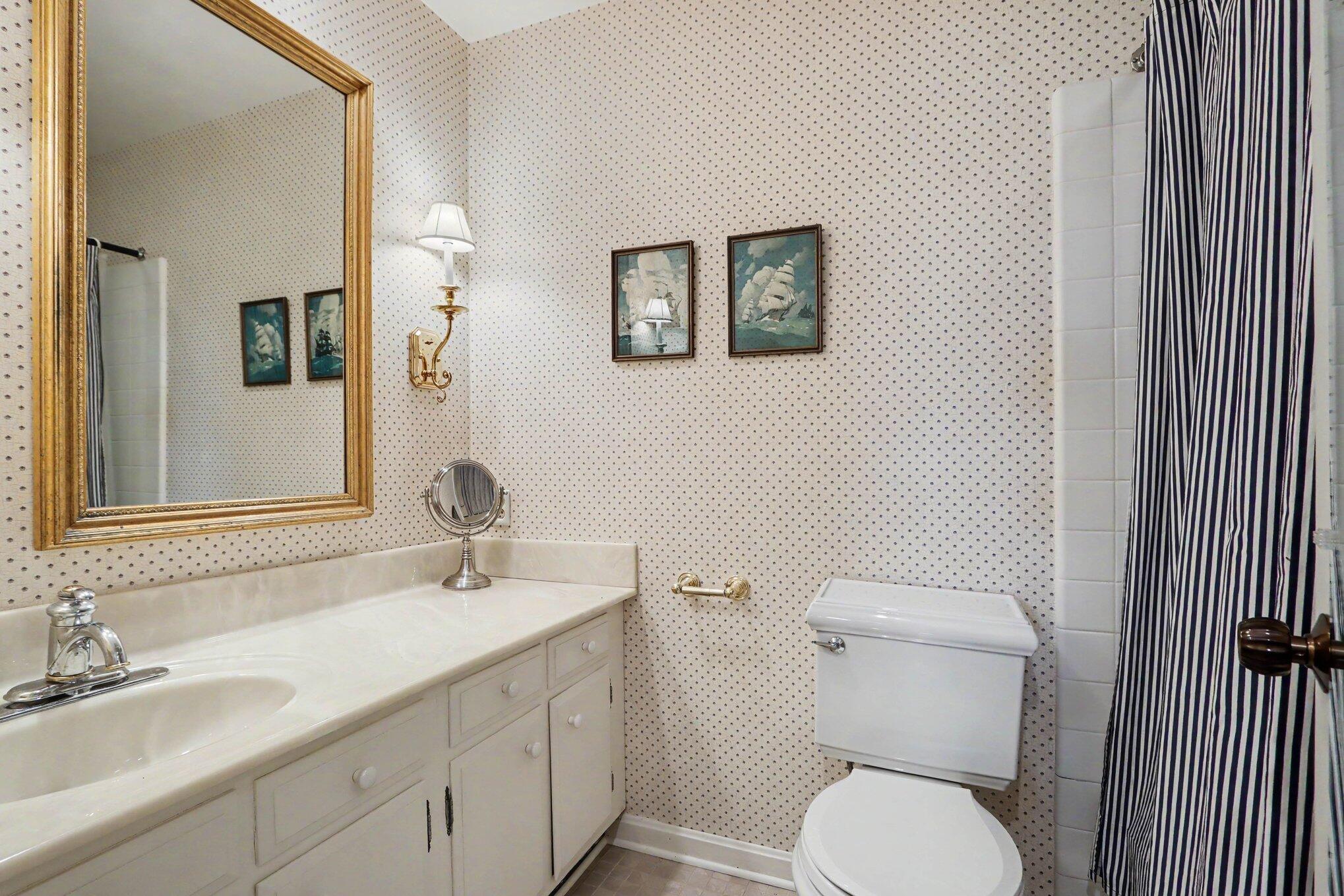 4161 Lake Terrace Drive Property Photo 19
