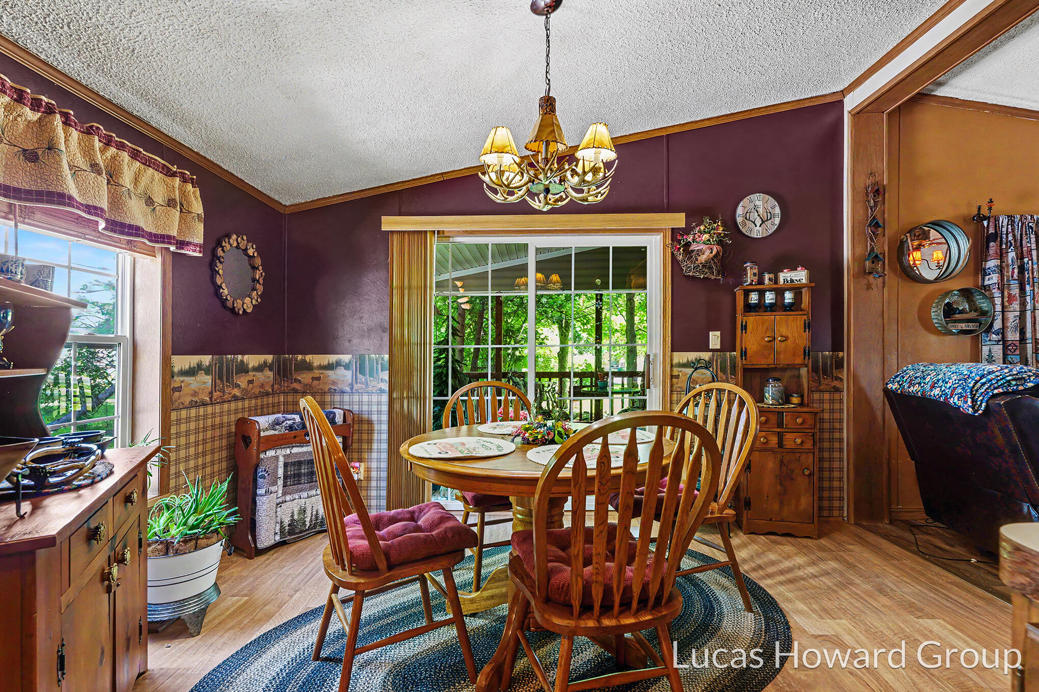 8746 S Shepherd Road Property Photo 6