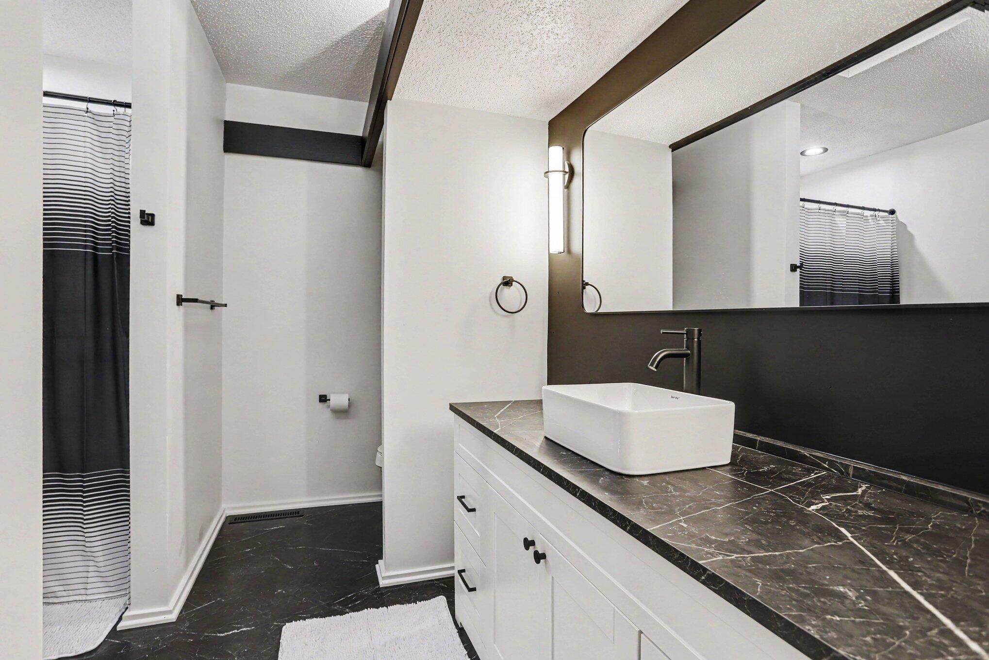 3907 Cricket Lane Property Photo 16