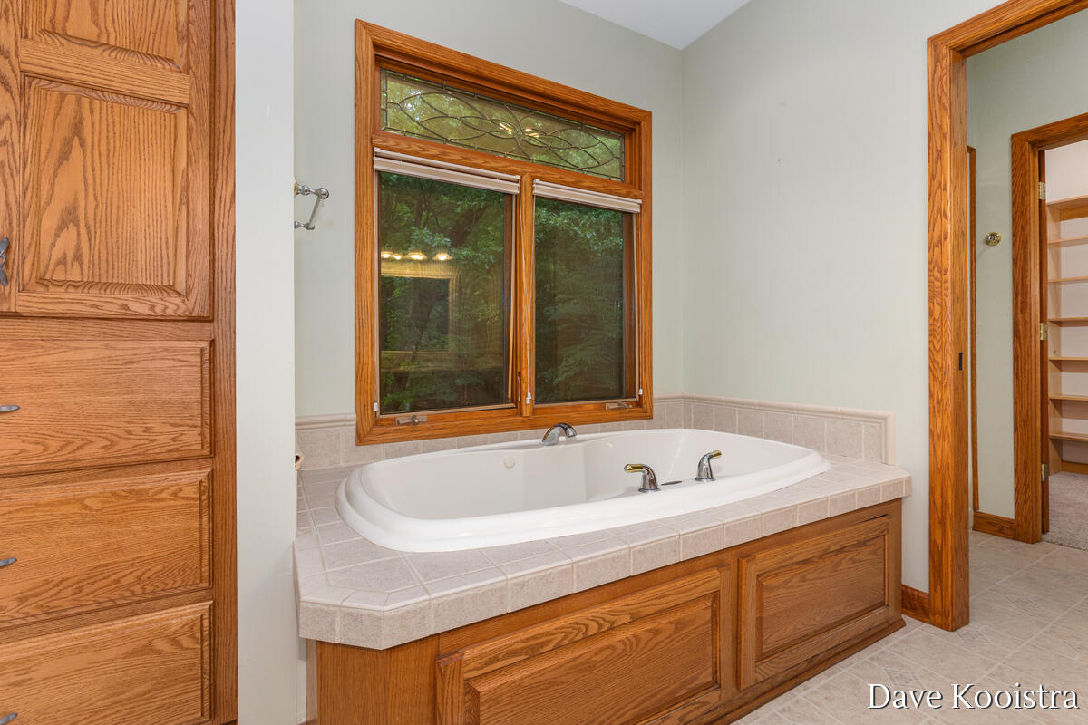 5133 Streamside Court Ne Property Photo 29