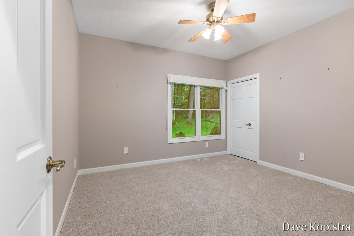 5133 Streamside Court Ne Property Photo 32