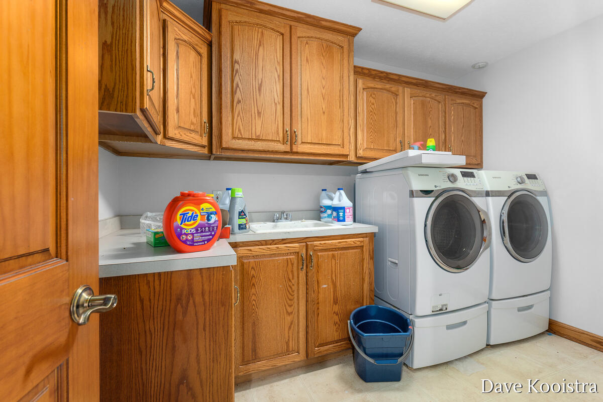 5133 Streamside Court Ne Property Photo 41