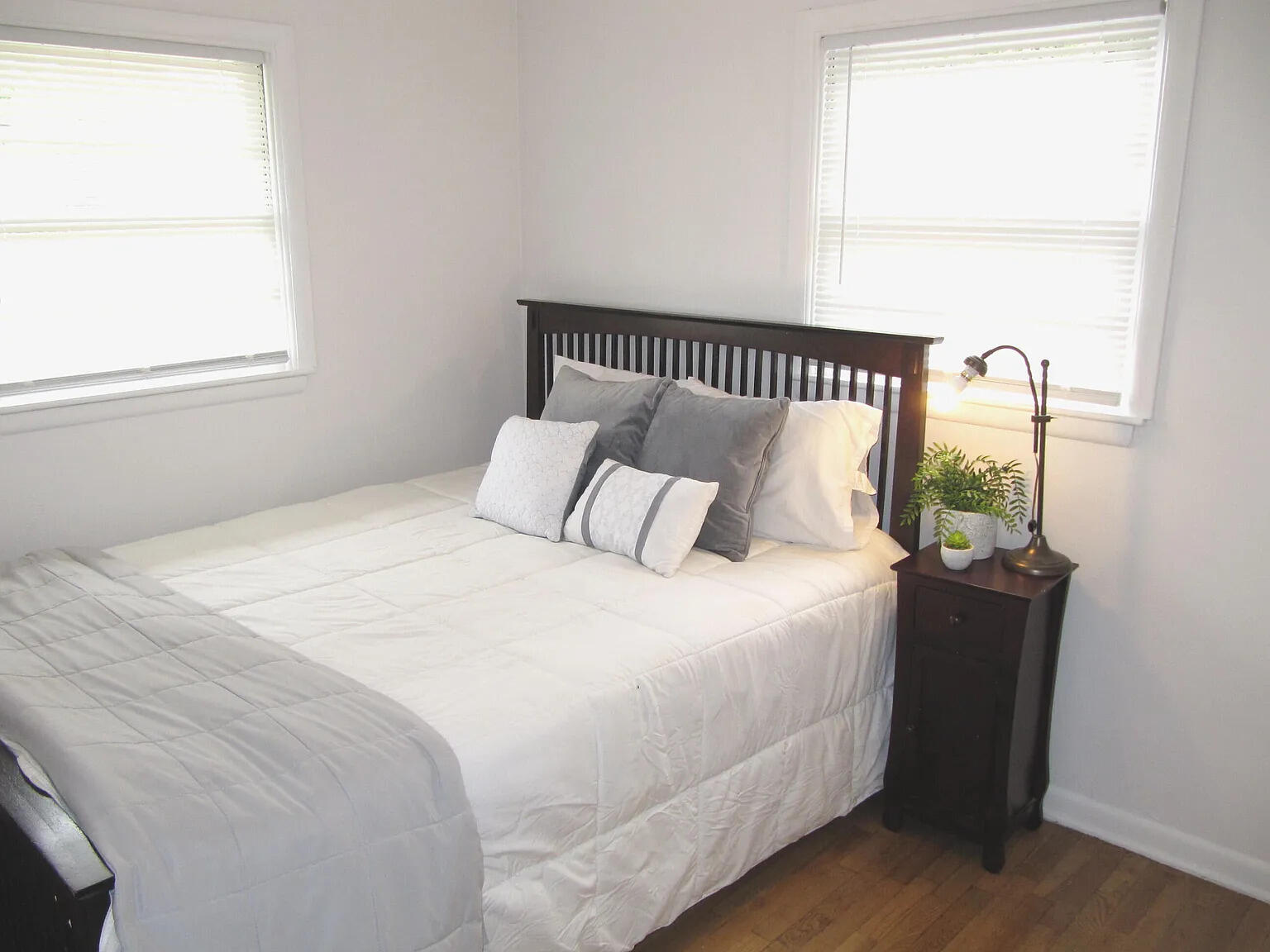 1021 Avondale Circle Property Photo 9