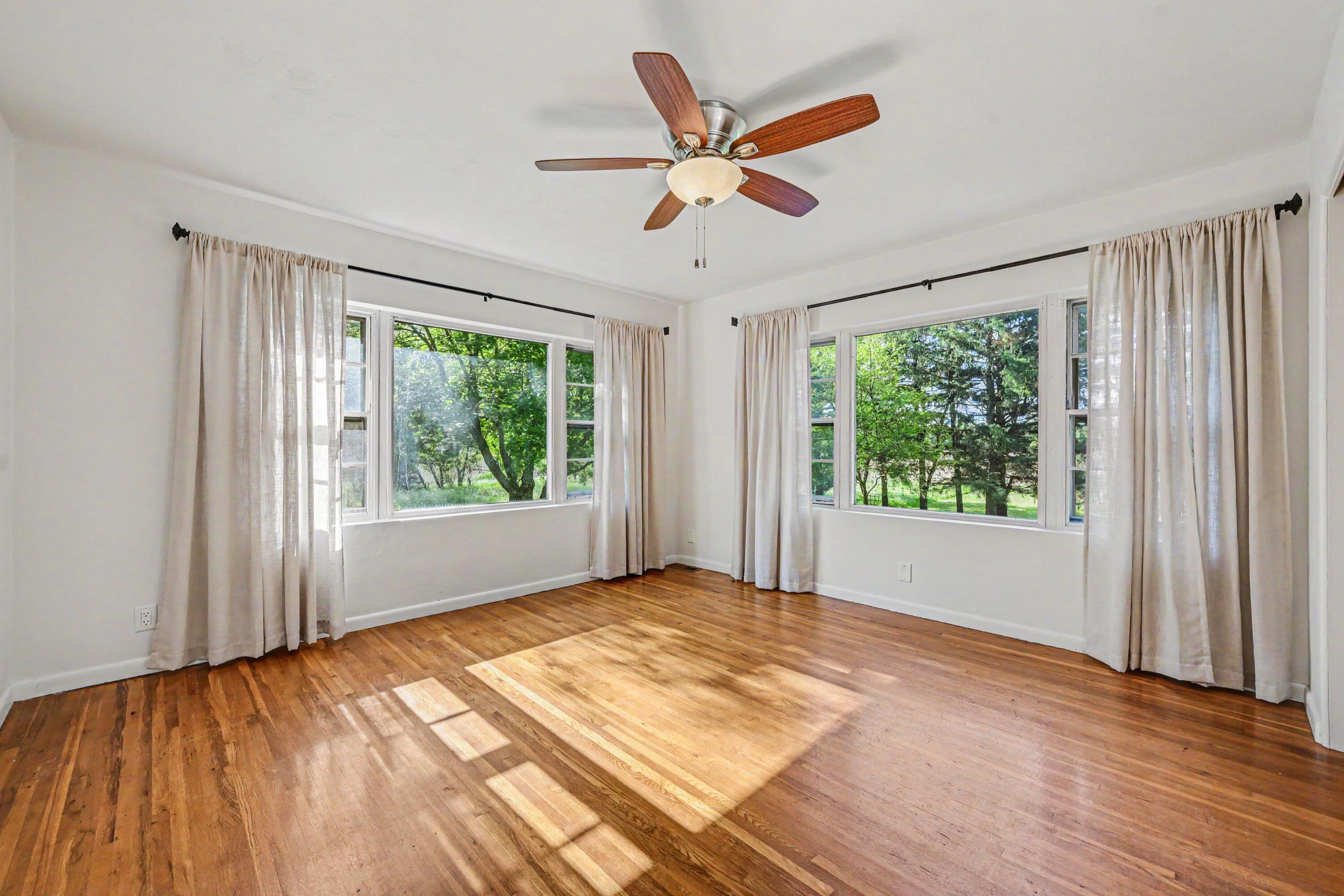 16077 M-216 Property Photo 10