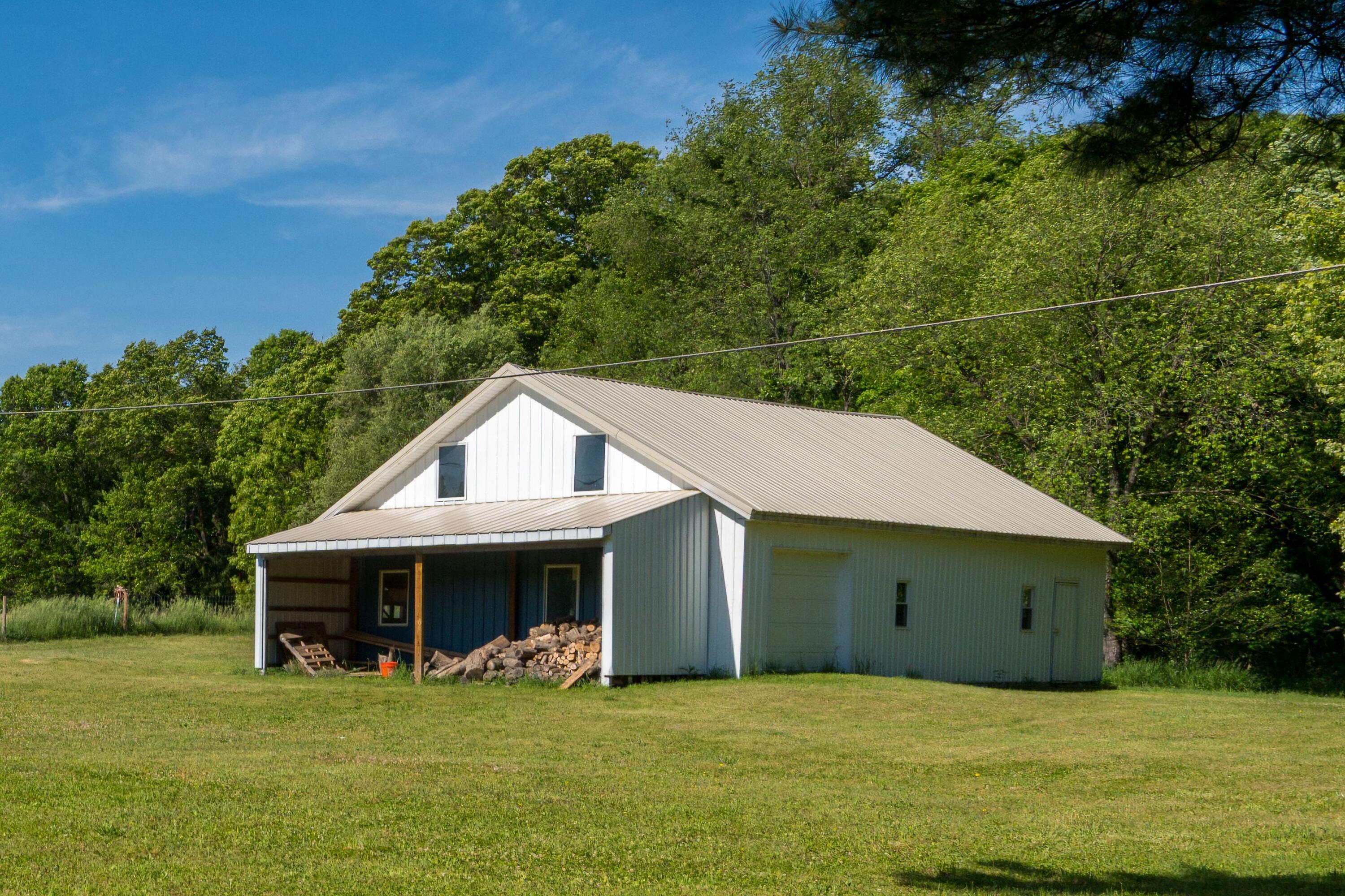 16077 M-216 Property Photo 17