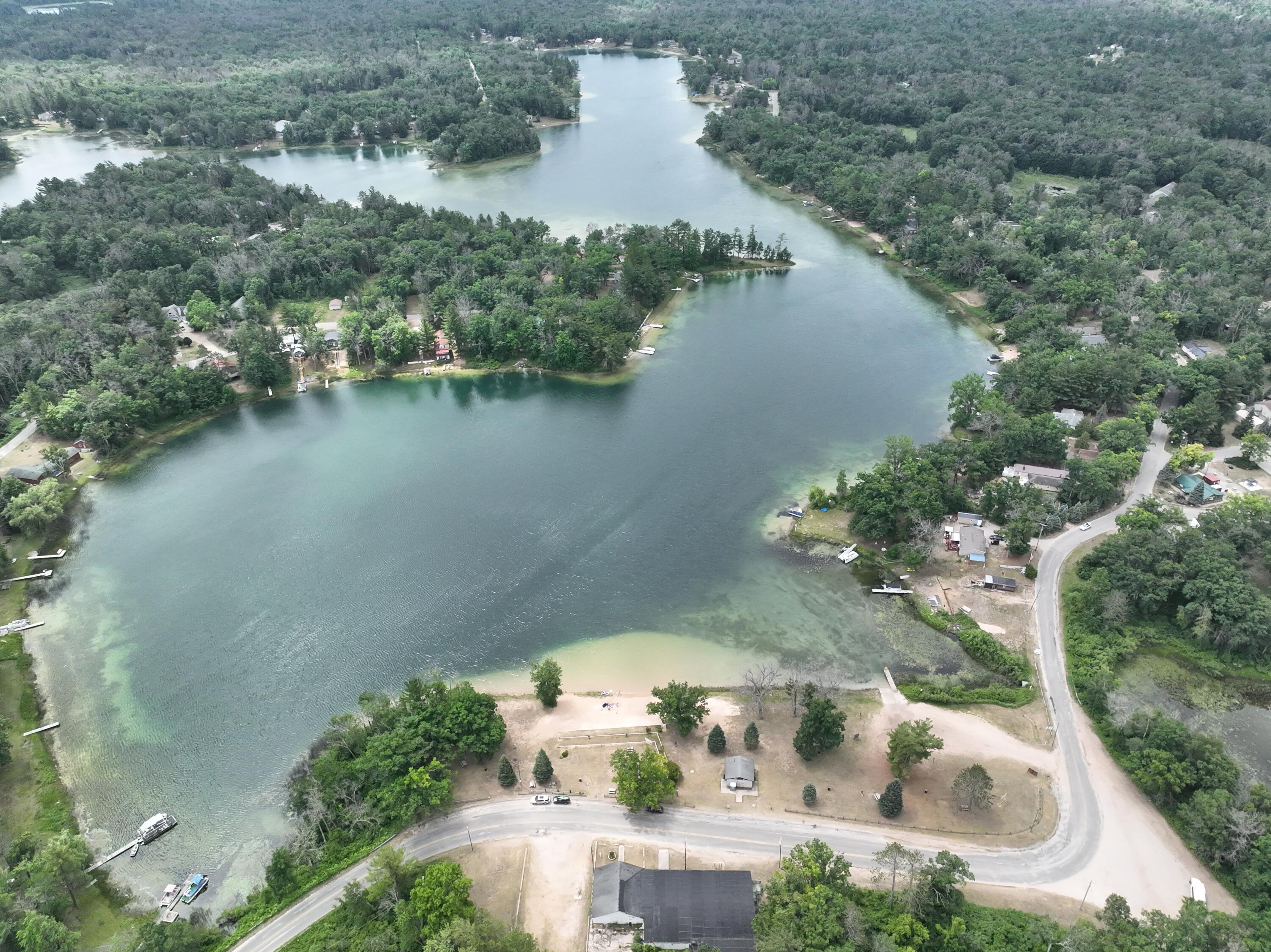 5910 S Shallow Drive Property Photo 8