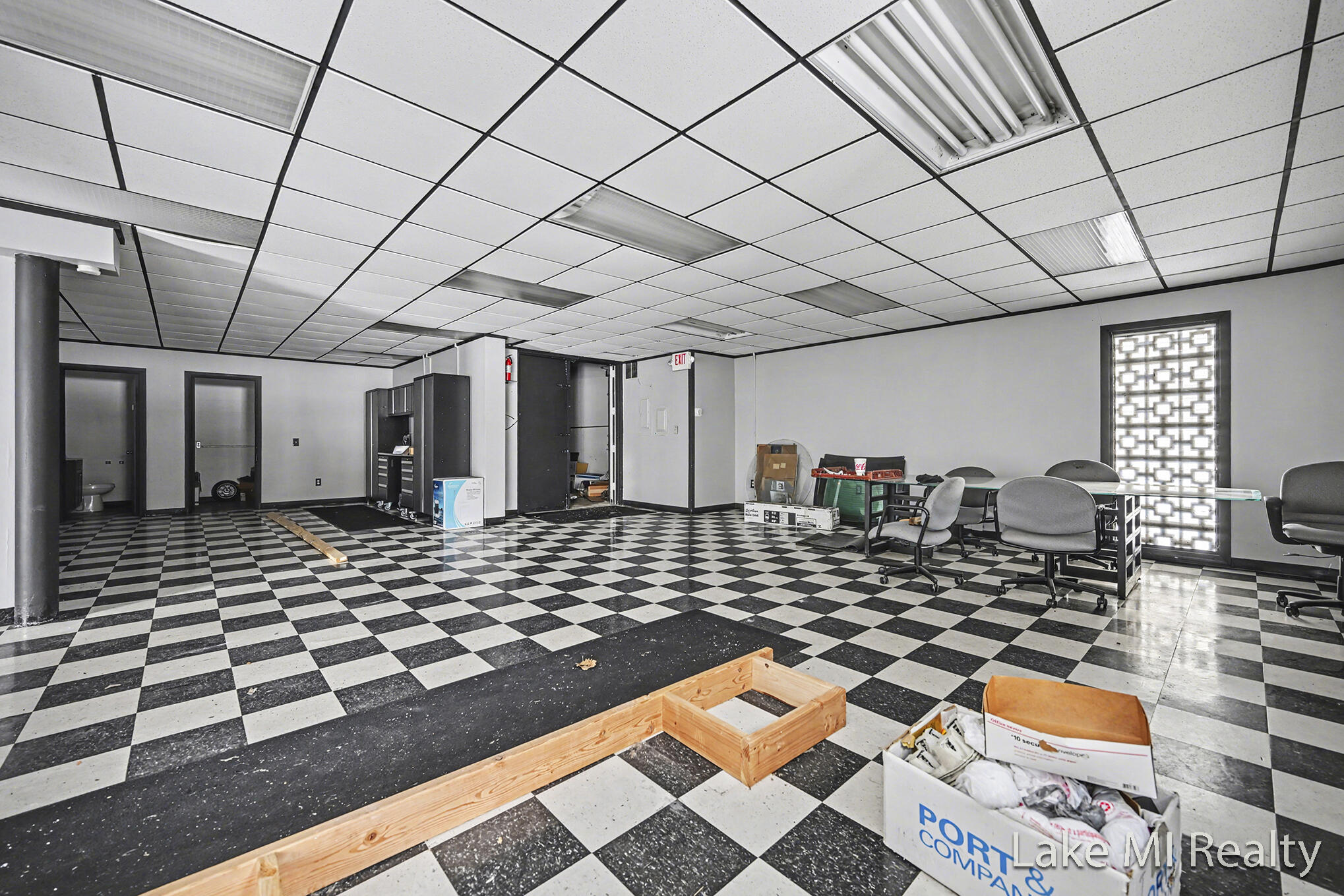 26030077 Property Photo 10